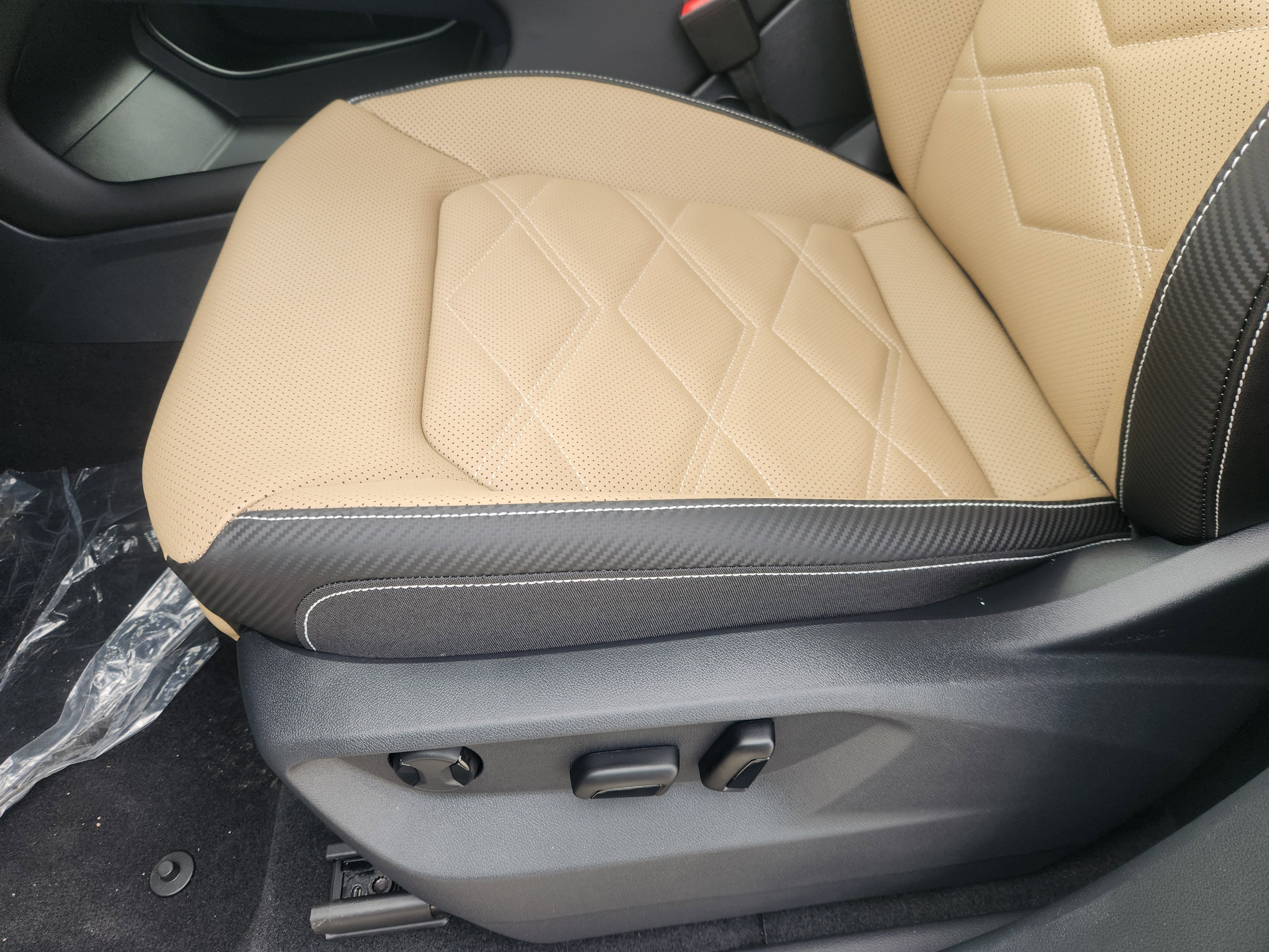 2026 Volkswagen Atlas Cross Sport 2.0T SE