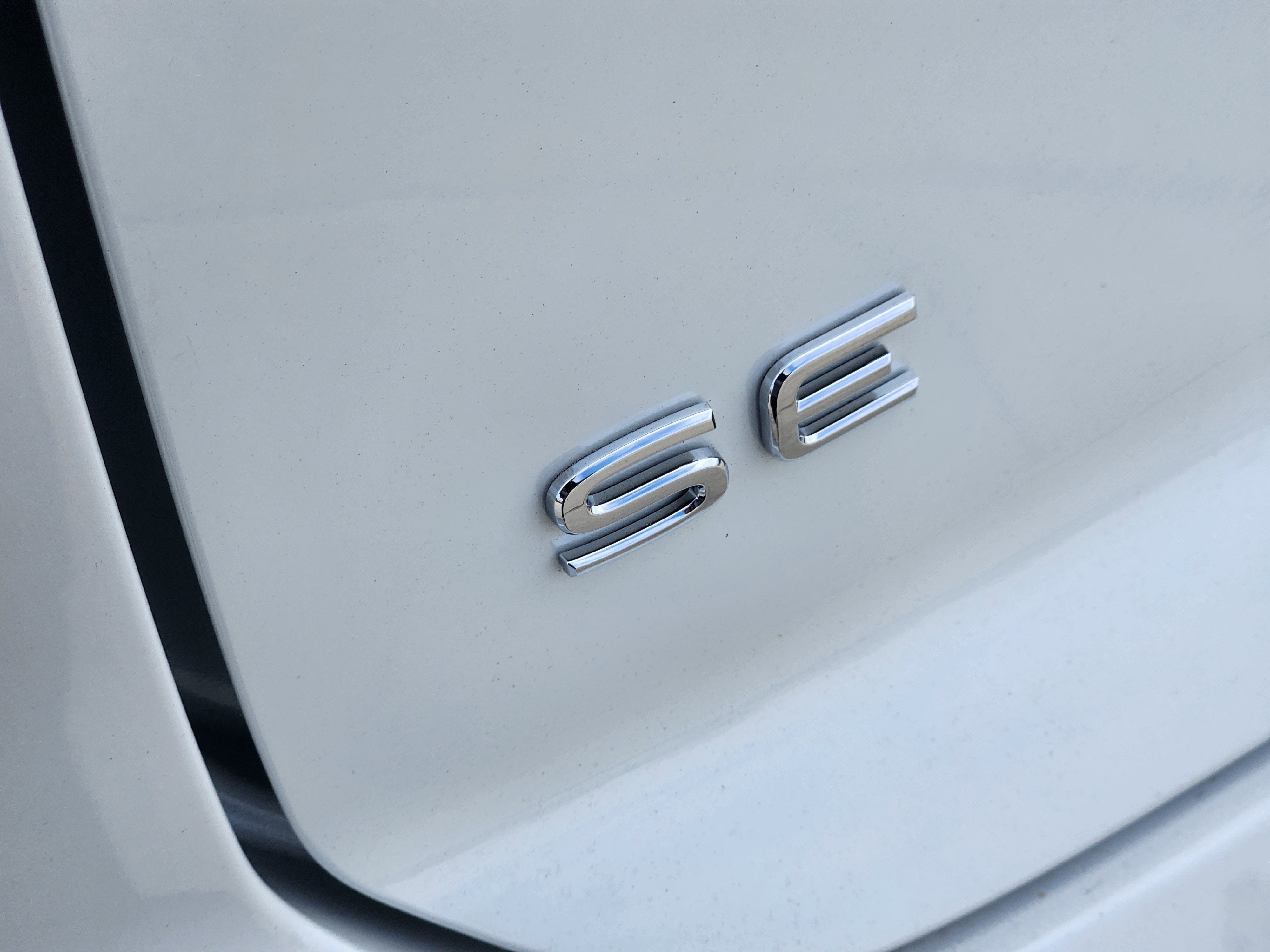 2026 Volkswagen Atlas Cross Sport 2.0T SE