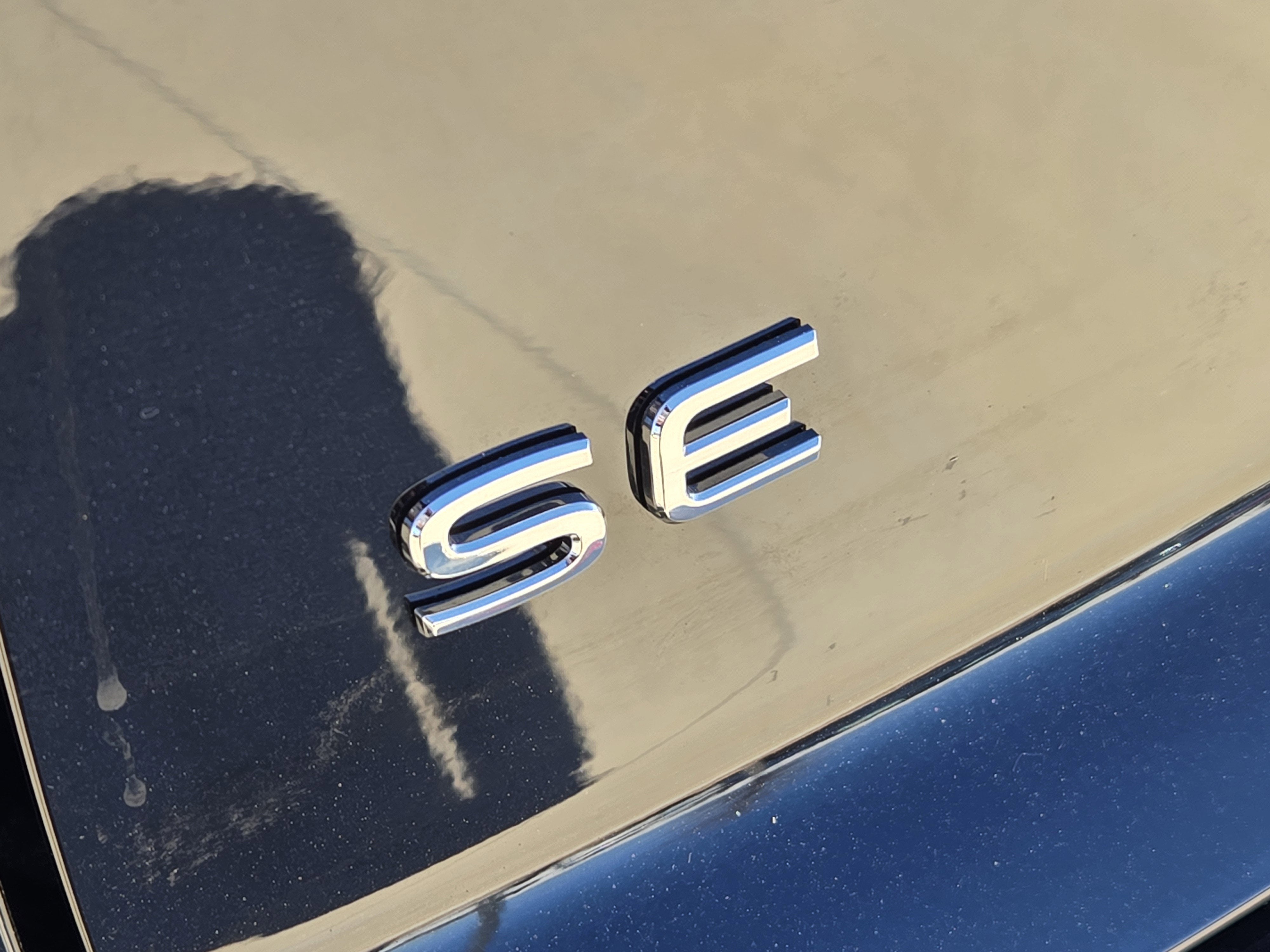 2026 Volkswagen Atlas Cross Sport 2.0T SE