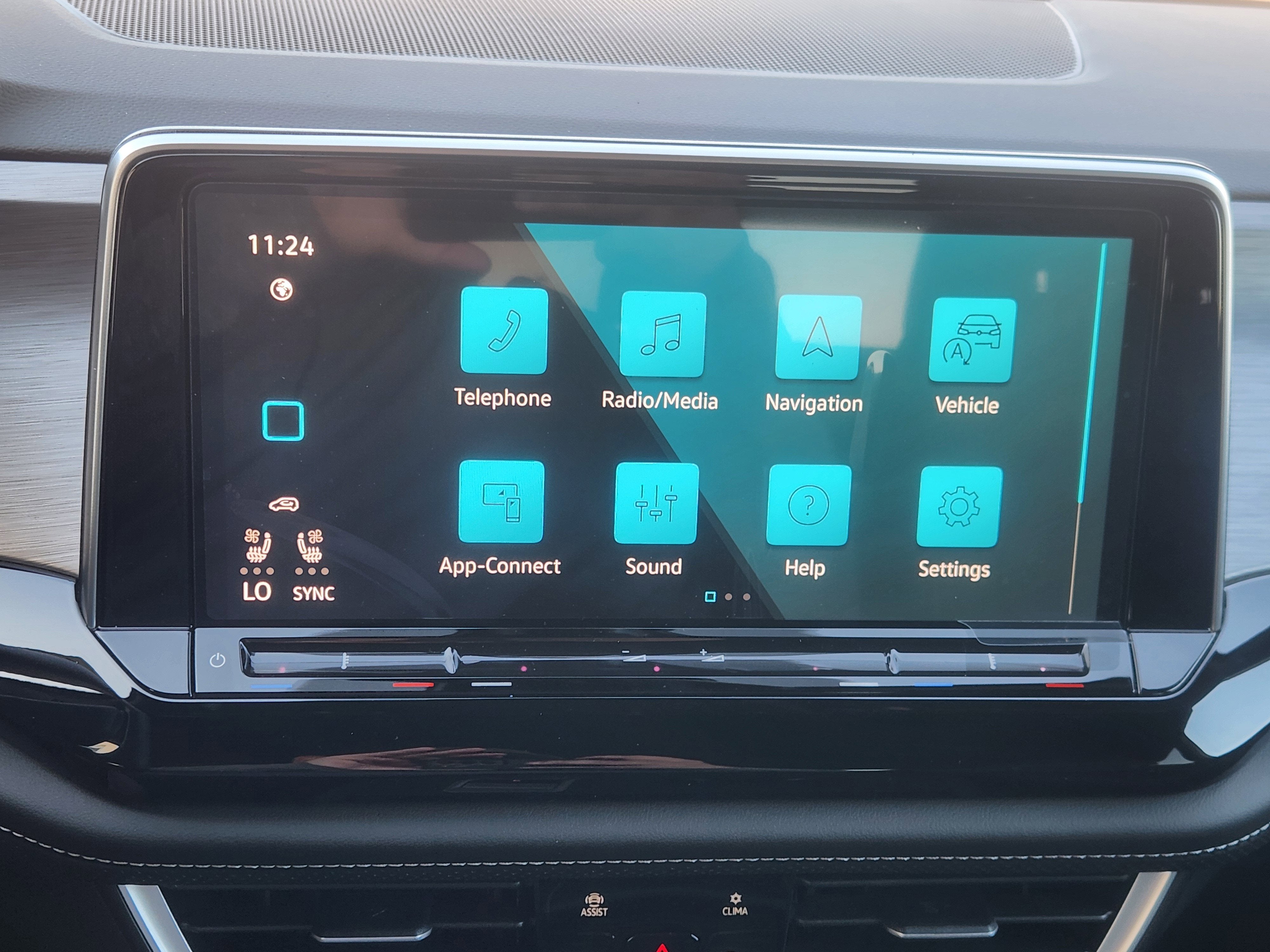 2026 Volkswagen Atlas Cross Sport 2.0T SE