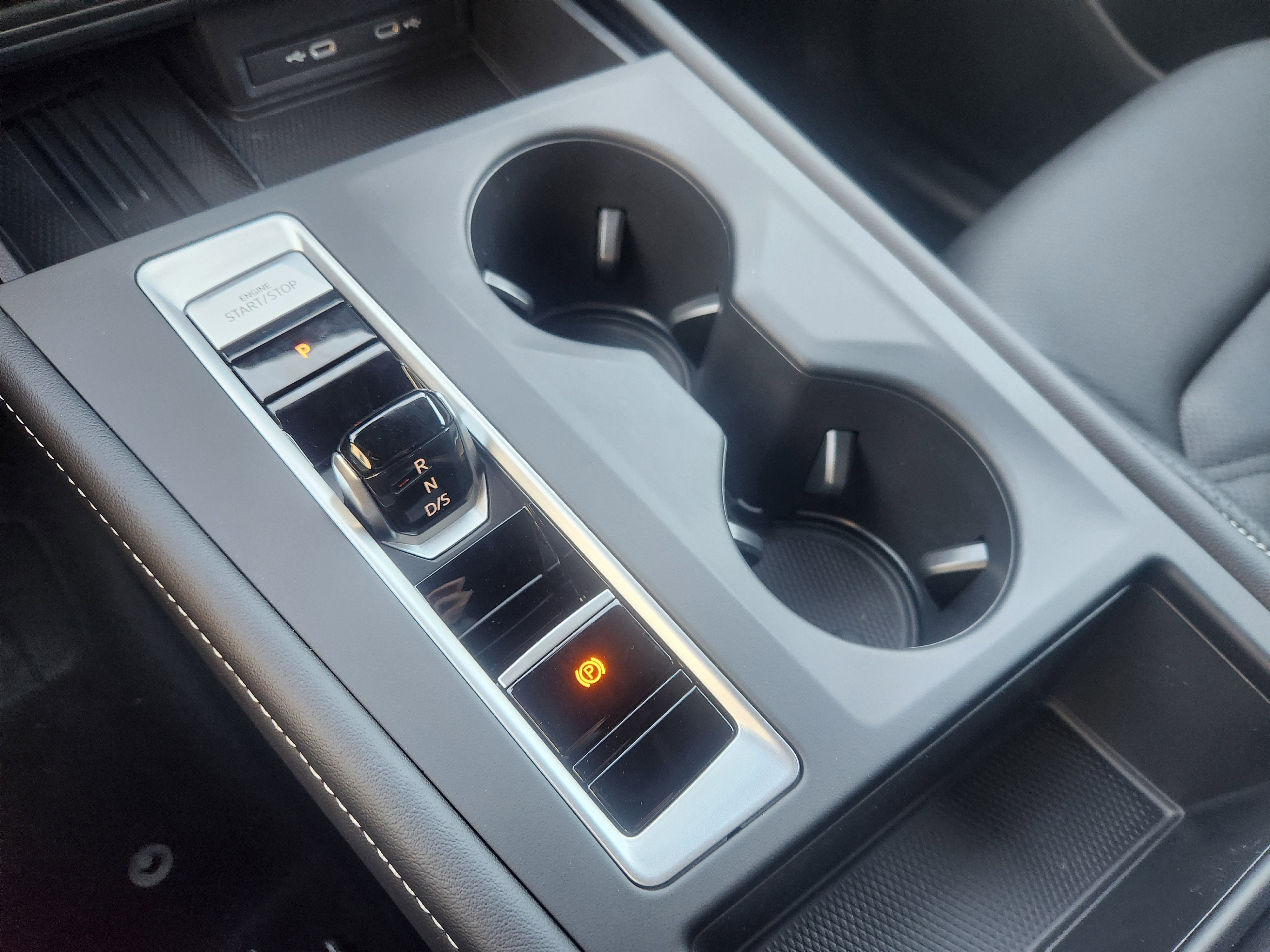 2026 Volkswagen Atlas Cross Sport 2.0T SE