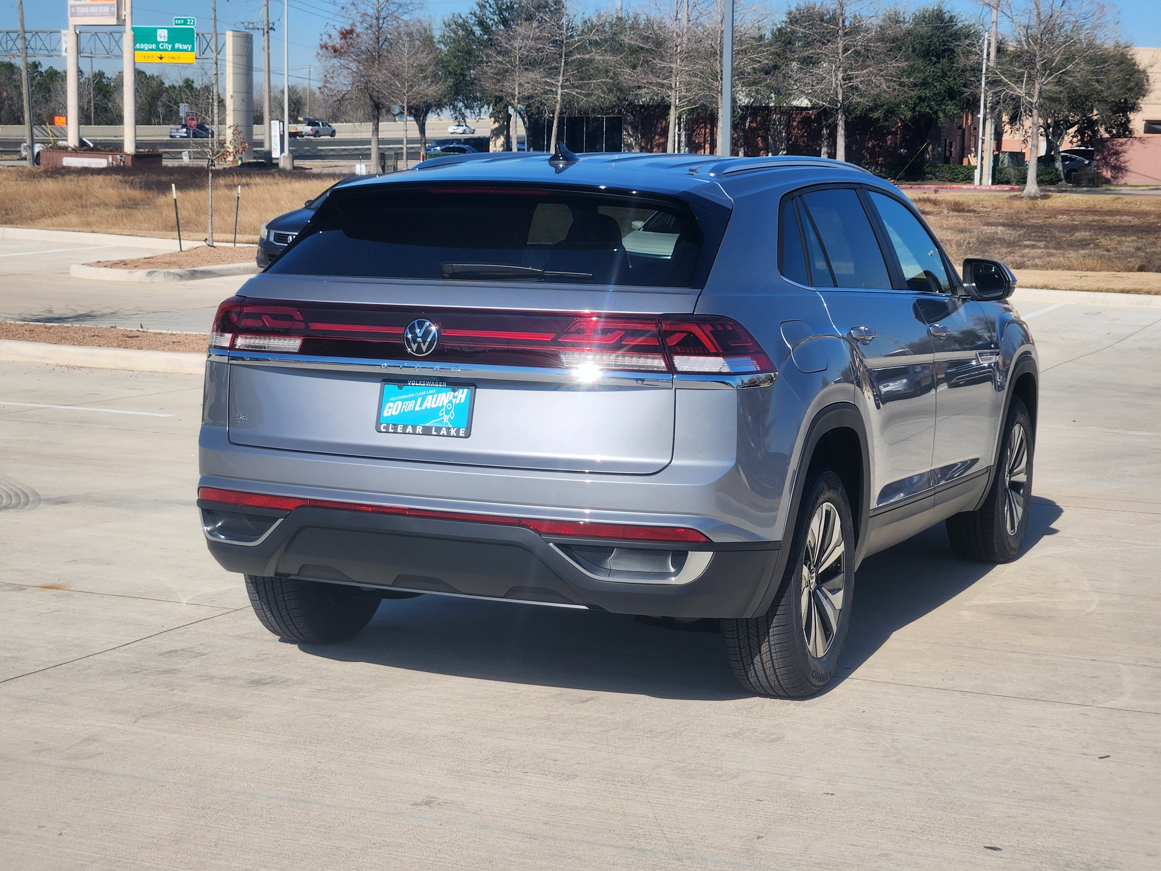 2026 Volkswagen Atlas Cross Sport 2.0T SE