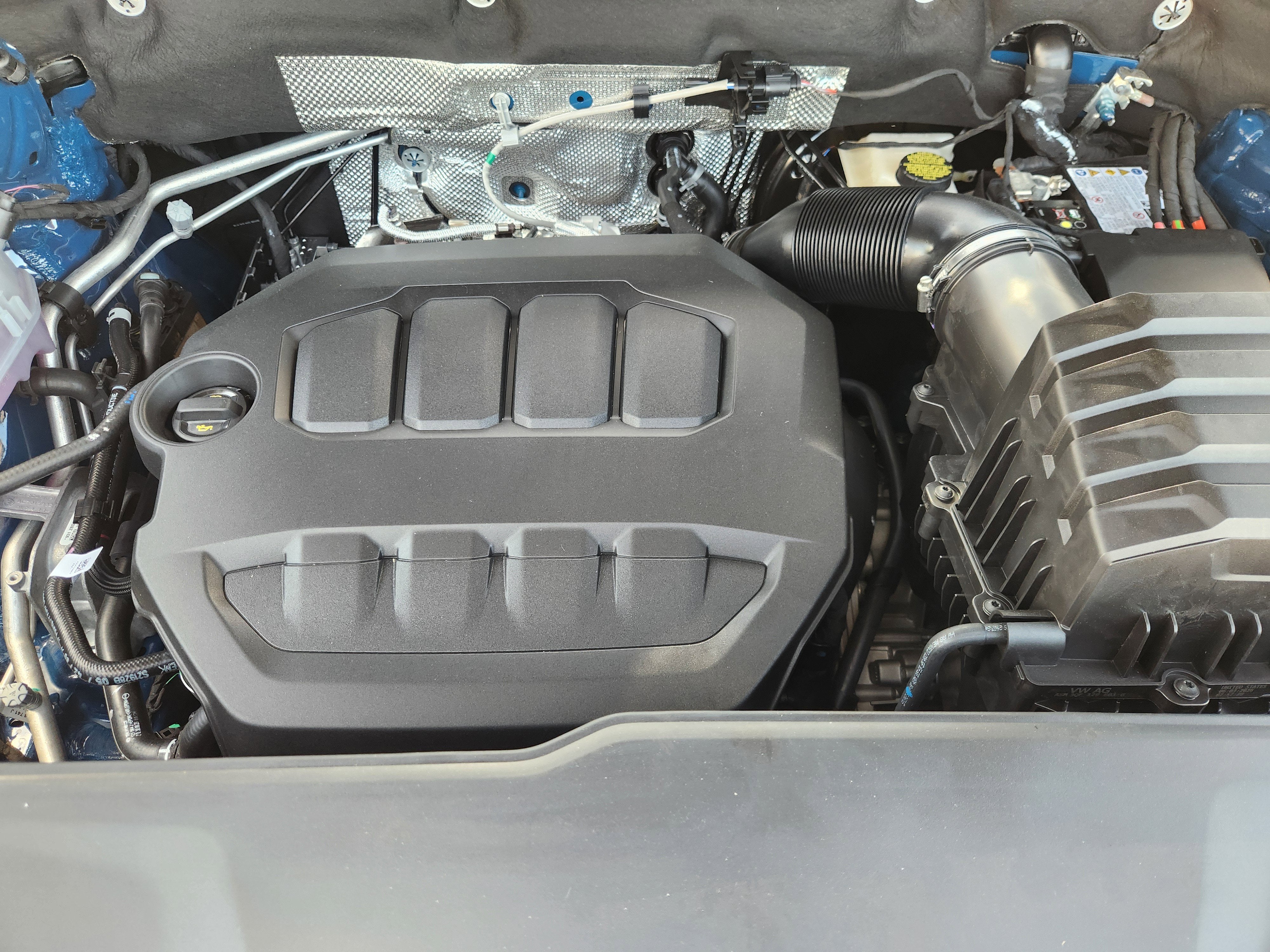 2026 Volkswagen Atlas Cross Sport 2.0T SE