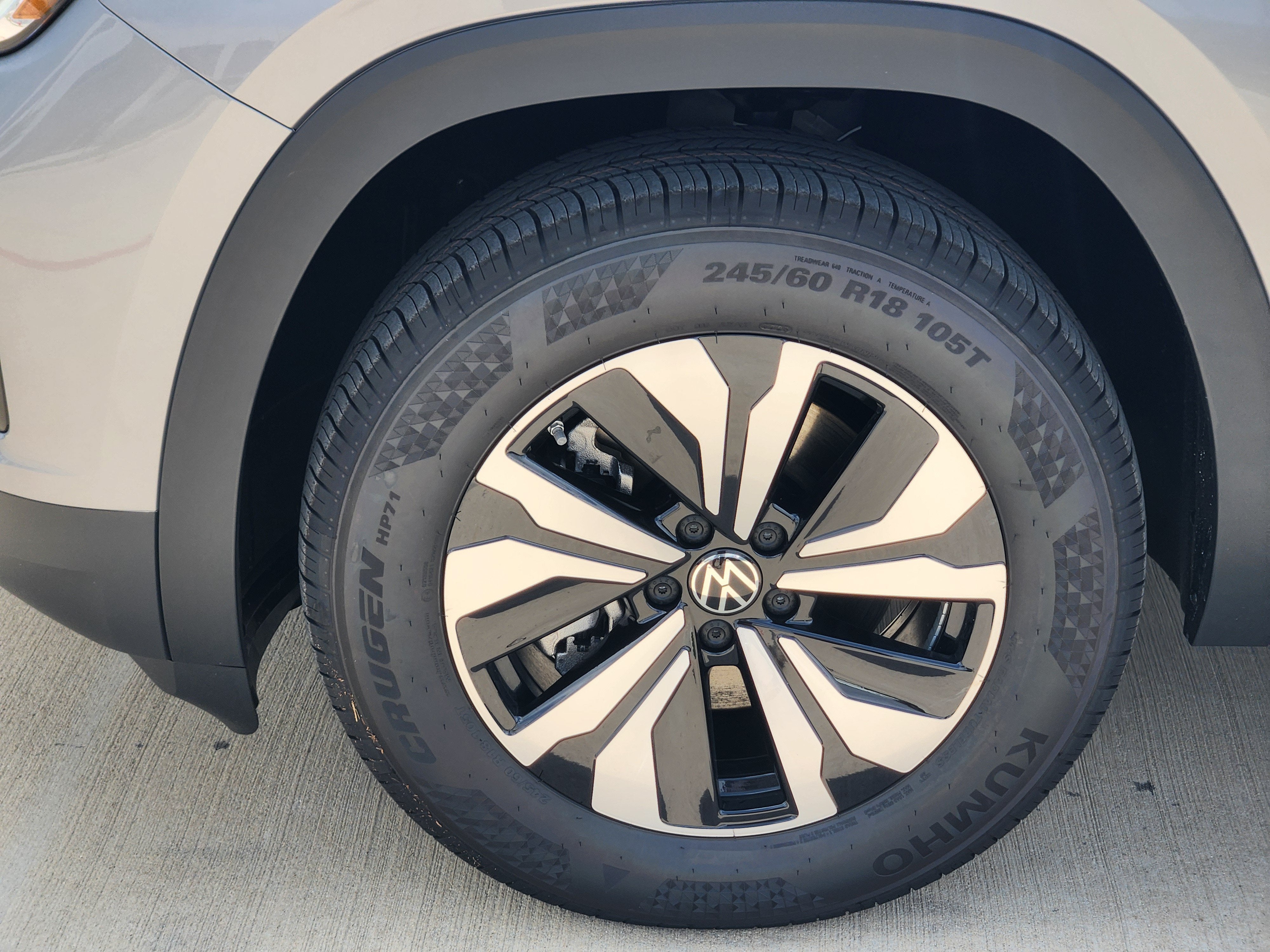 2026 Volkswagen Atlas Cross Sport 2.0T SE