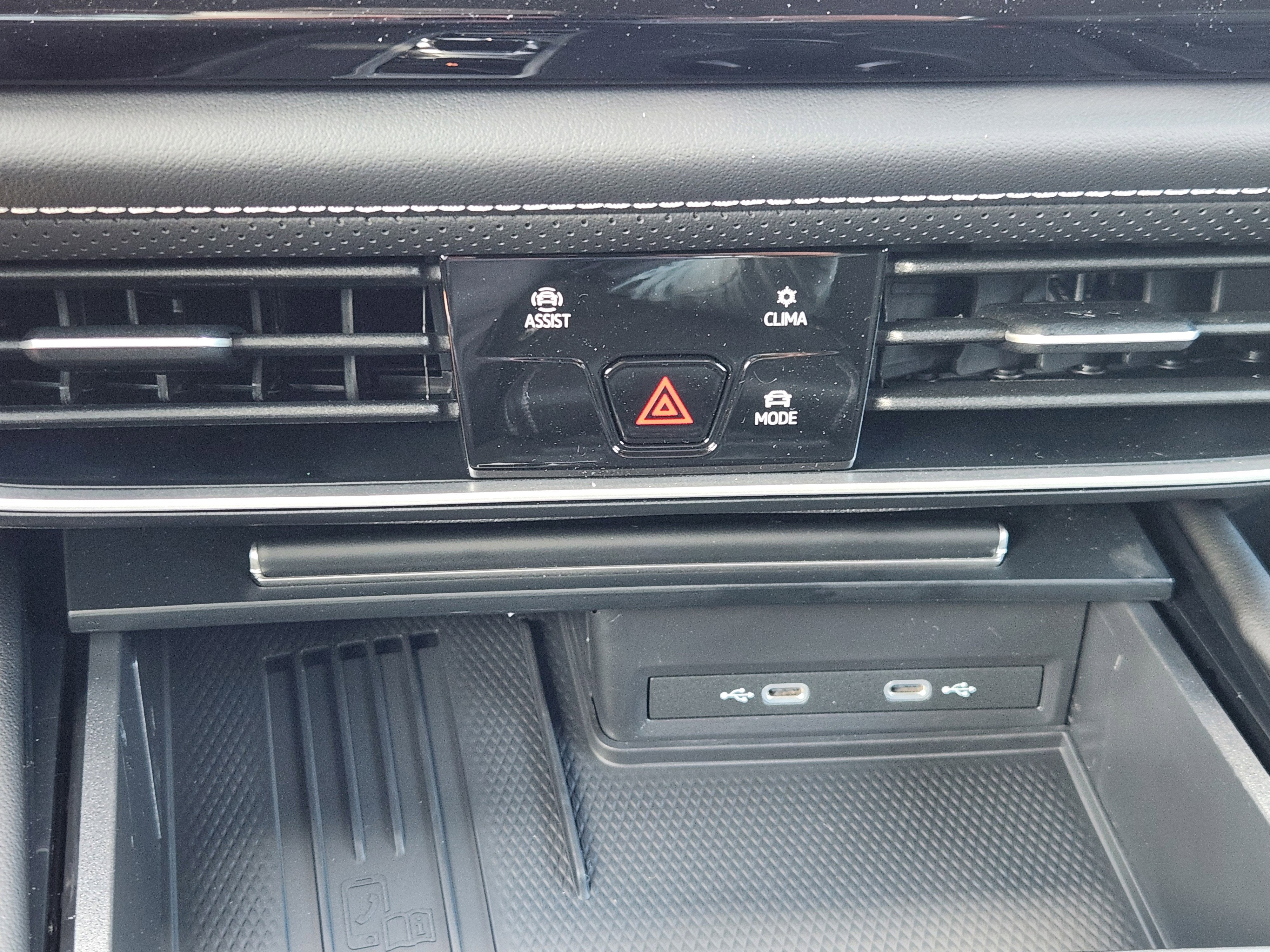 2026 Volkswagen Atlas Cross Sport 2.0T SE