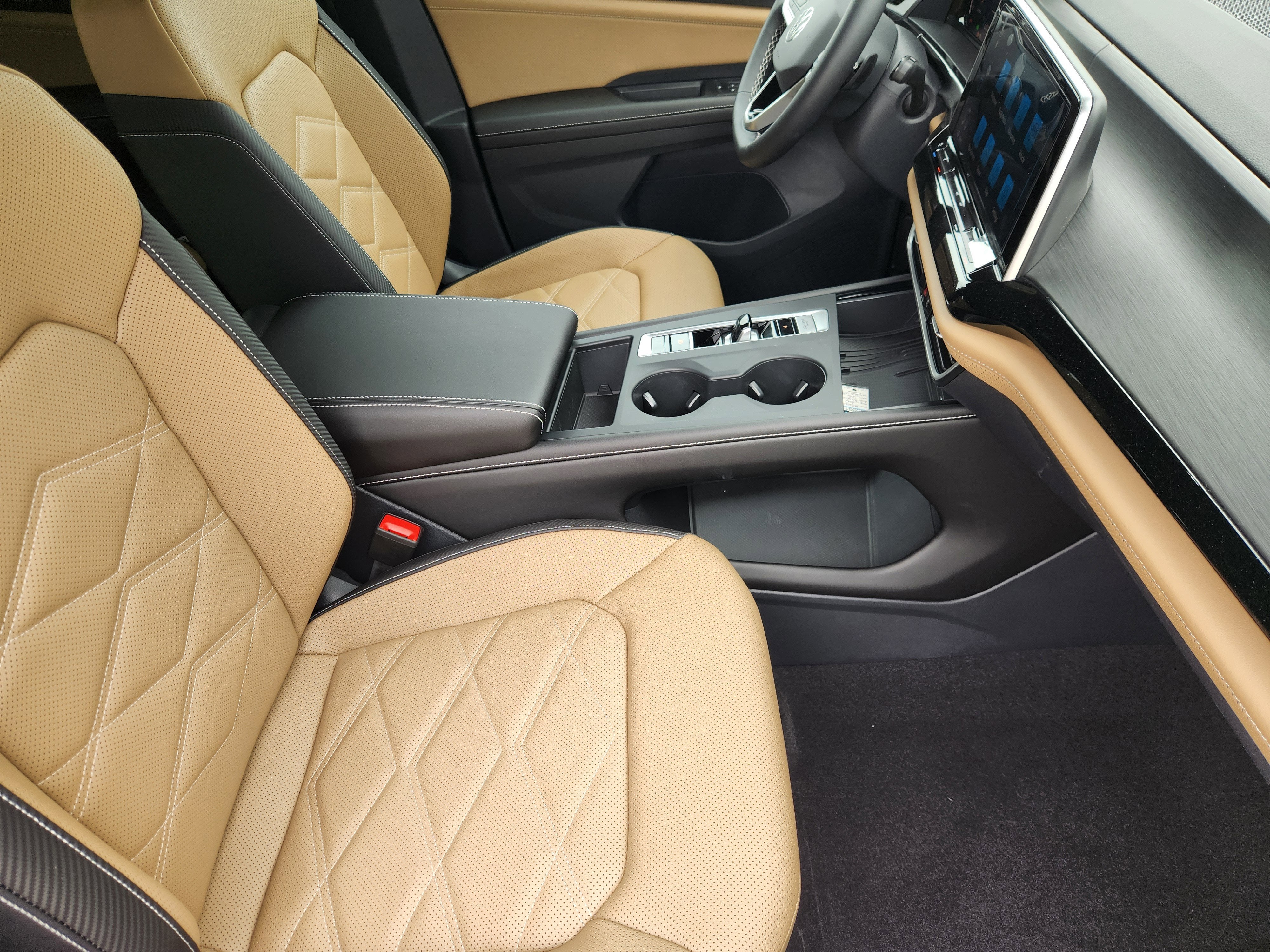 2026 Volkswagen Atlas Cross Sport 2.0T SE