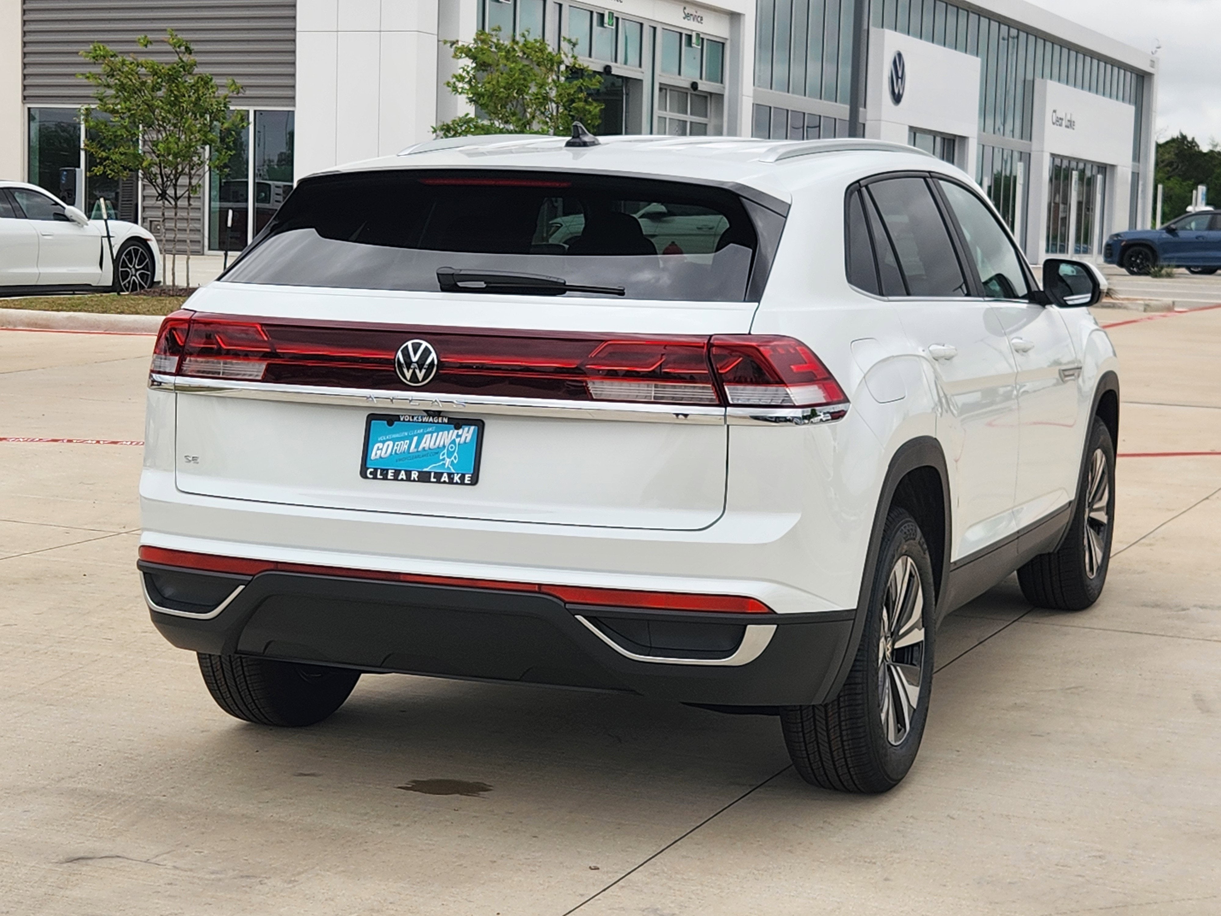 2026 Volkswagen Atlas Cross Sport 2.0T SE
