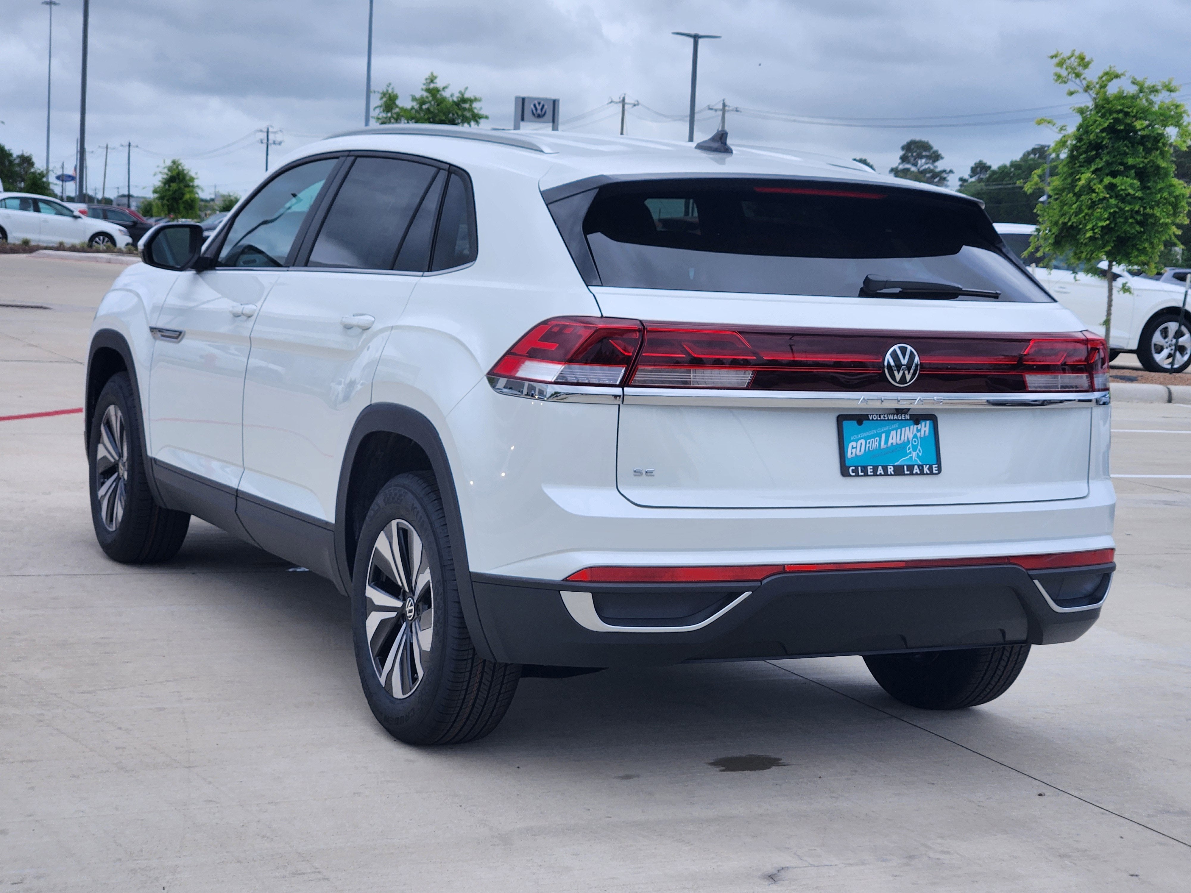 2026 Volkswagen Atlas Cross Sport 2.0T SE