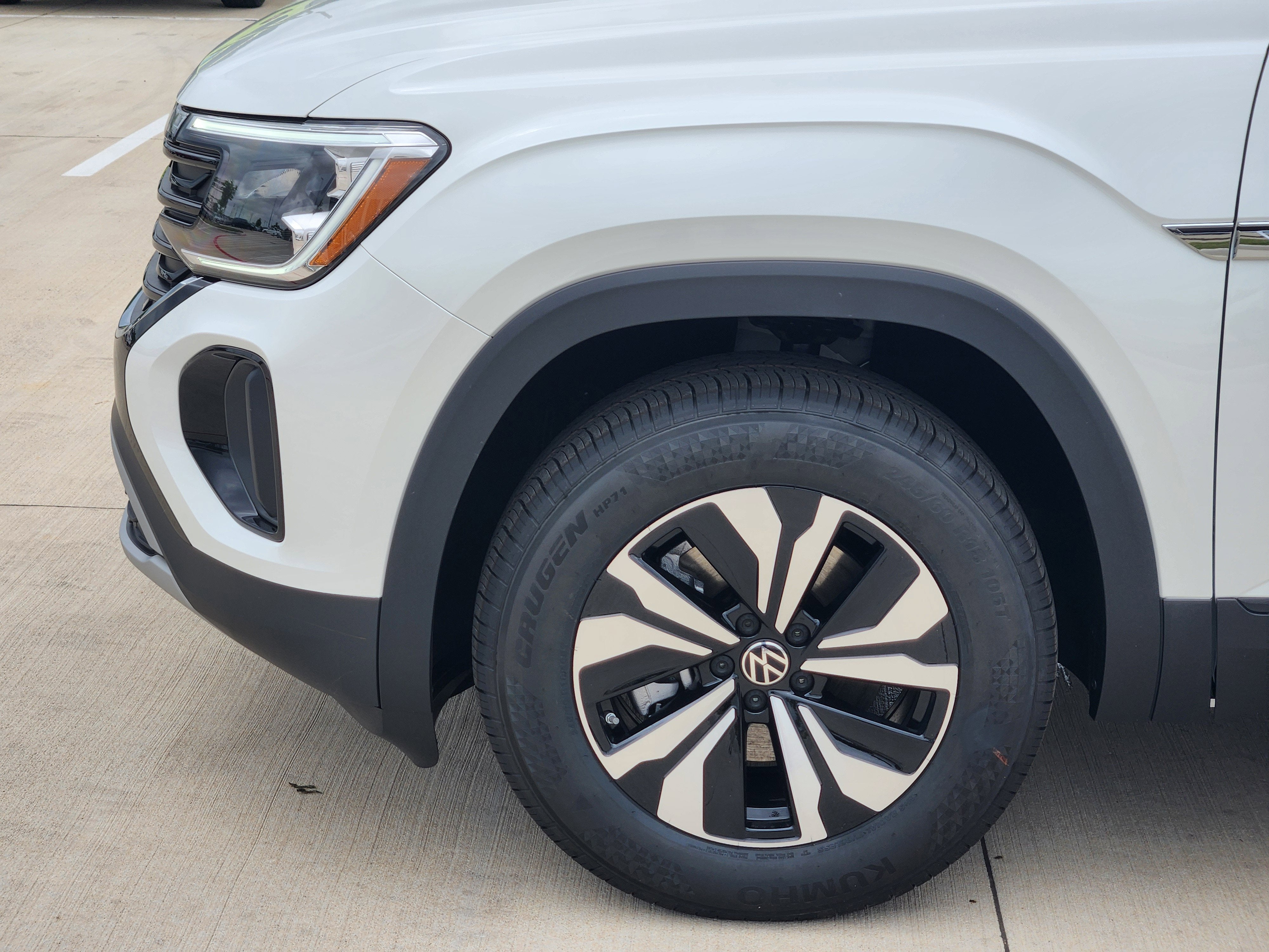 2026 Volkswagen Atlas Cross Sport 2.0T SE