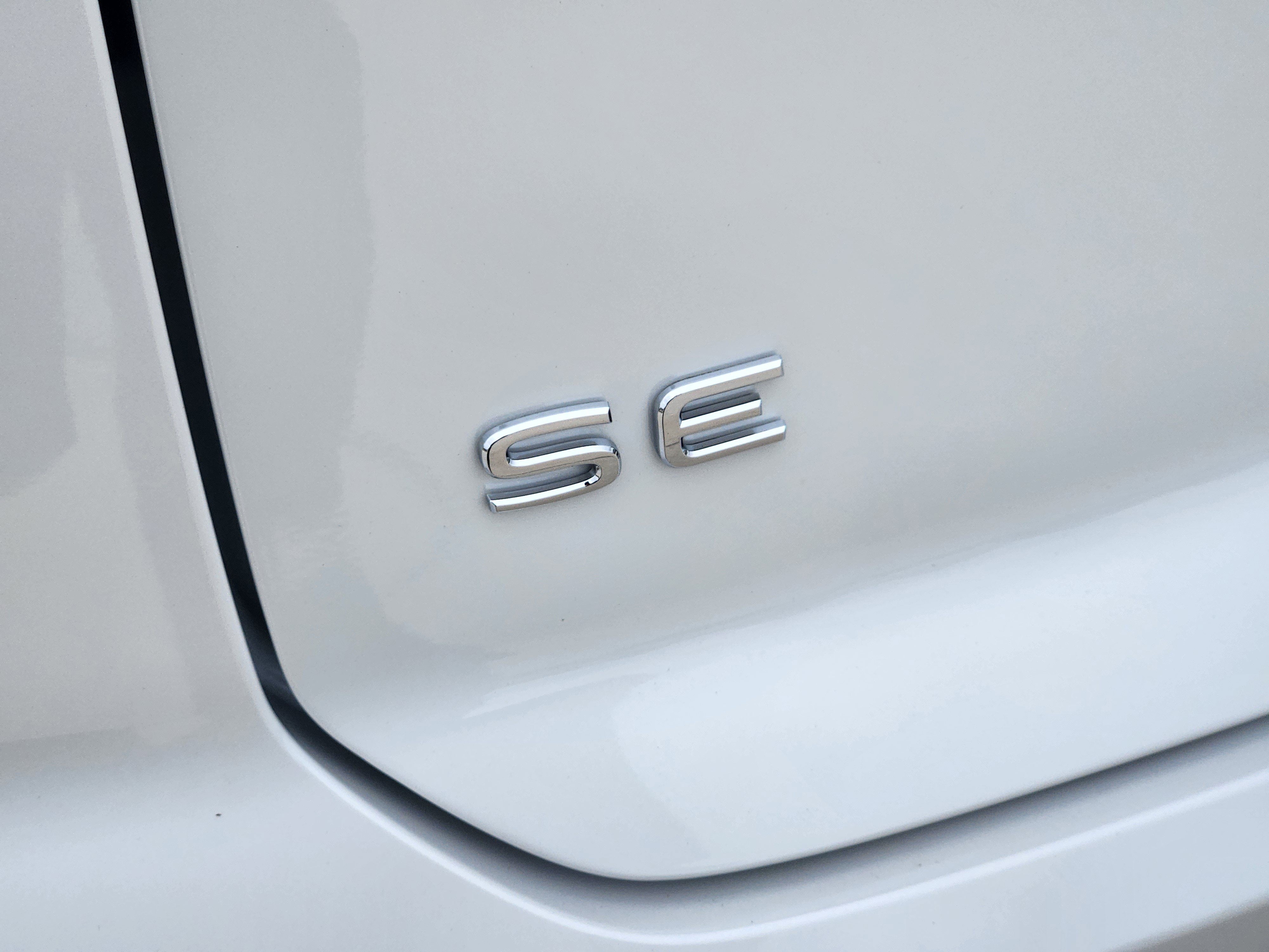2026 Volkswagen Atlas Cross Sport 2.0T SE