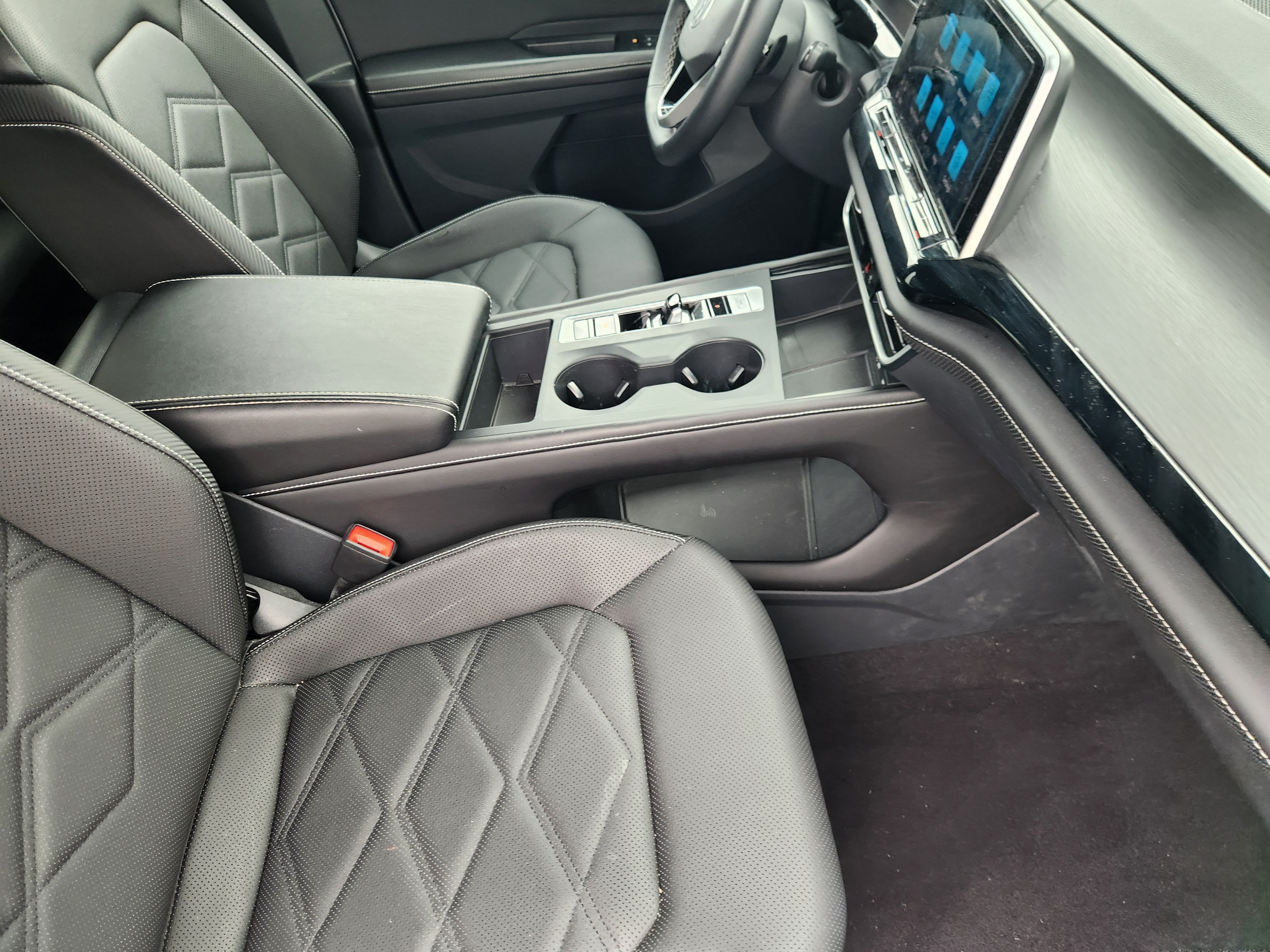 2024 Volkswagen Atlas Cross Sport 2.0T SE