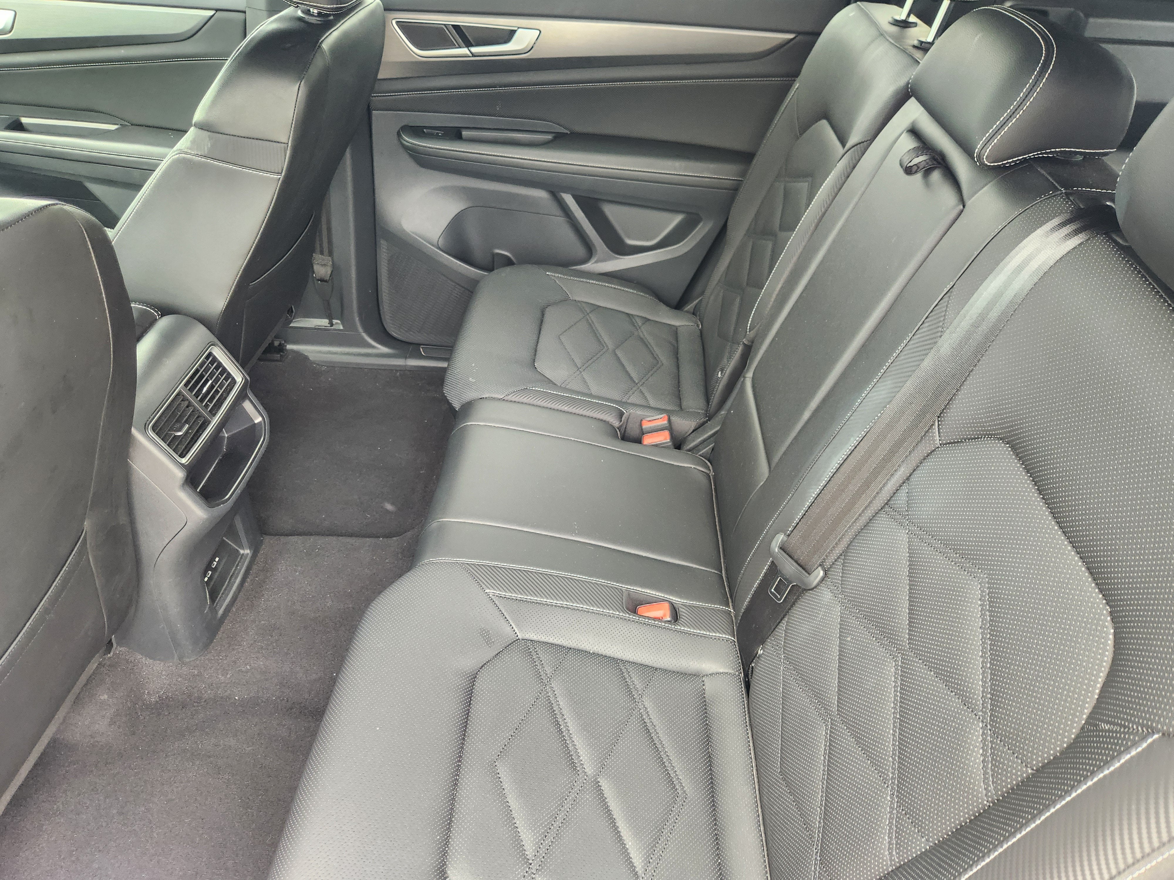2024 Volkswagen Atlas Cross Sport 2.0T SE