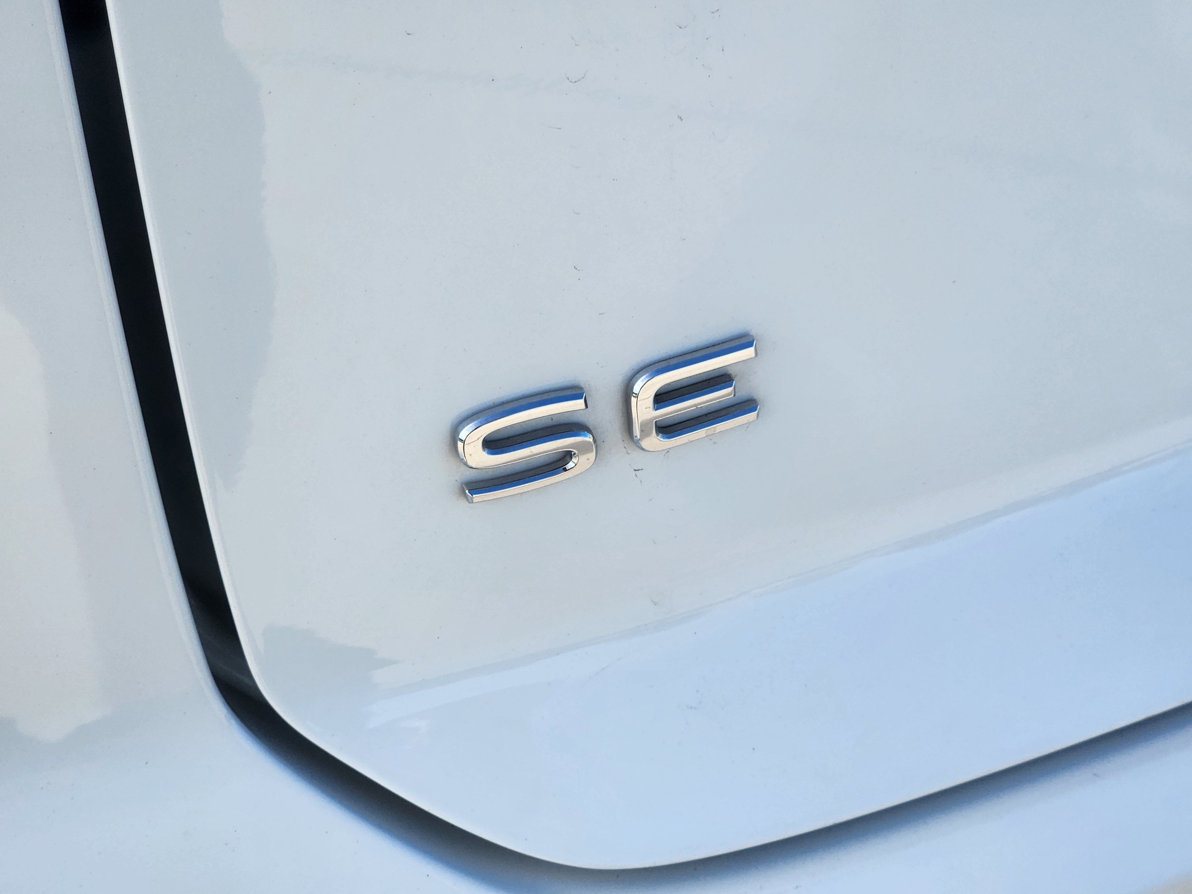 2024 Volkswagen Atlas Cross Sport 2.0T SE