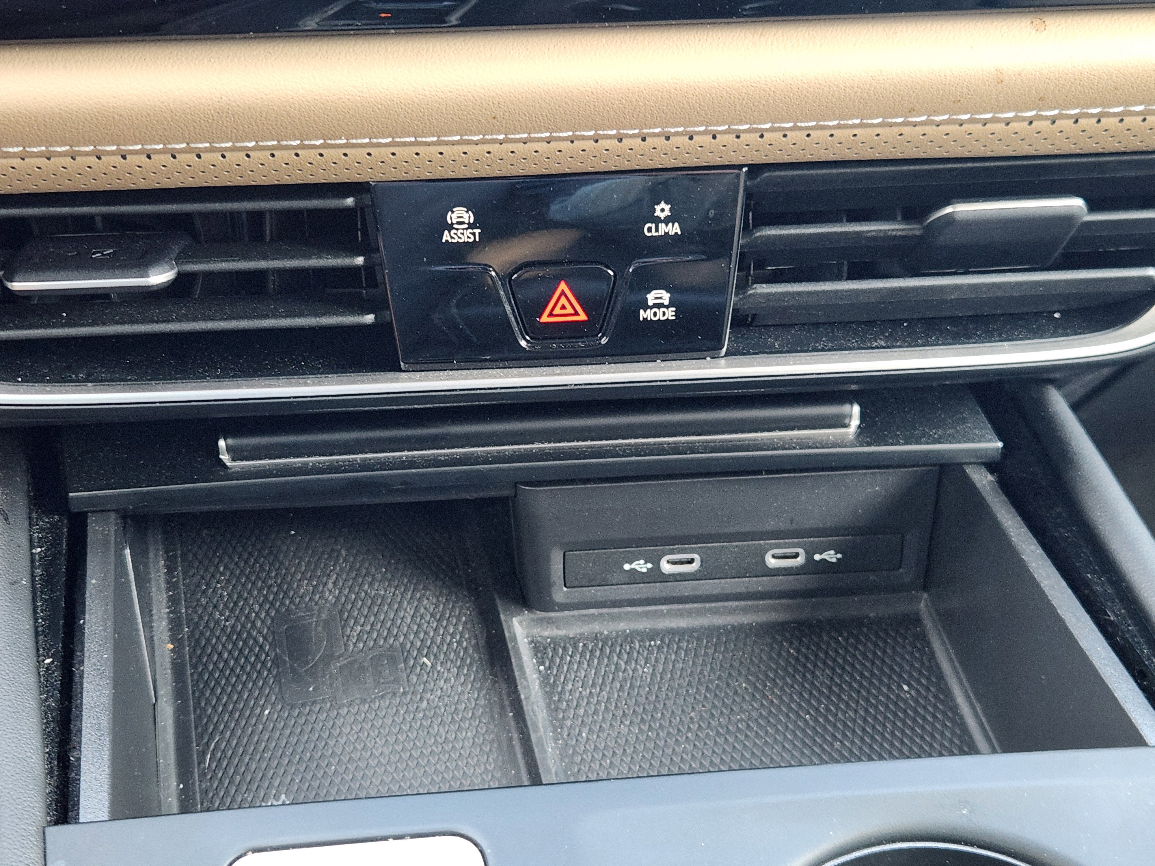 2024 Volkswagen Atlas Cross Sport 2.0T SE