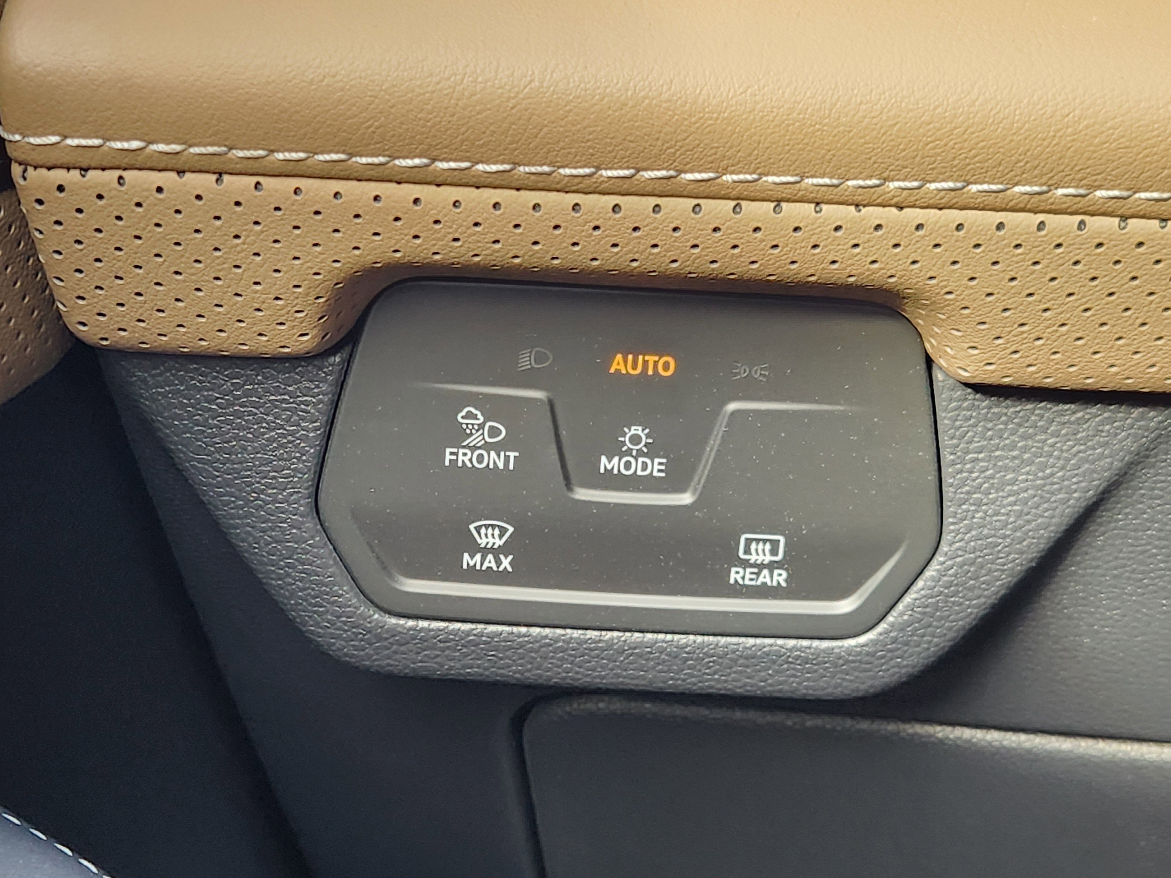 2024 Volkswagen Atlas Cross Sport 2.0T SE