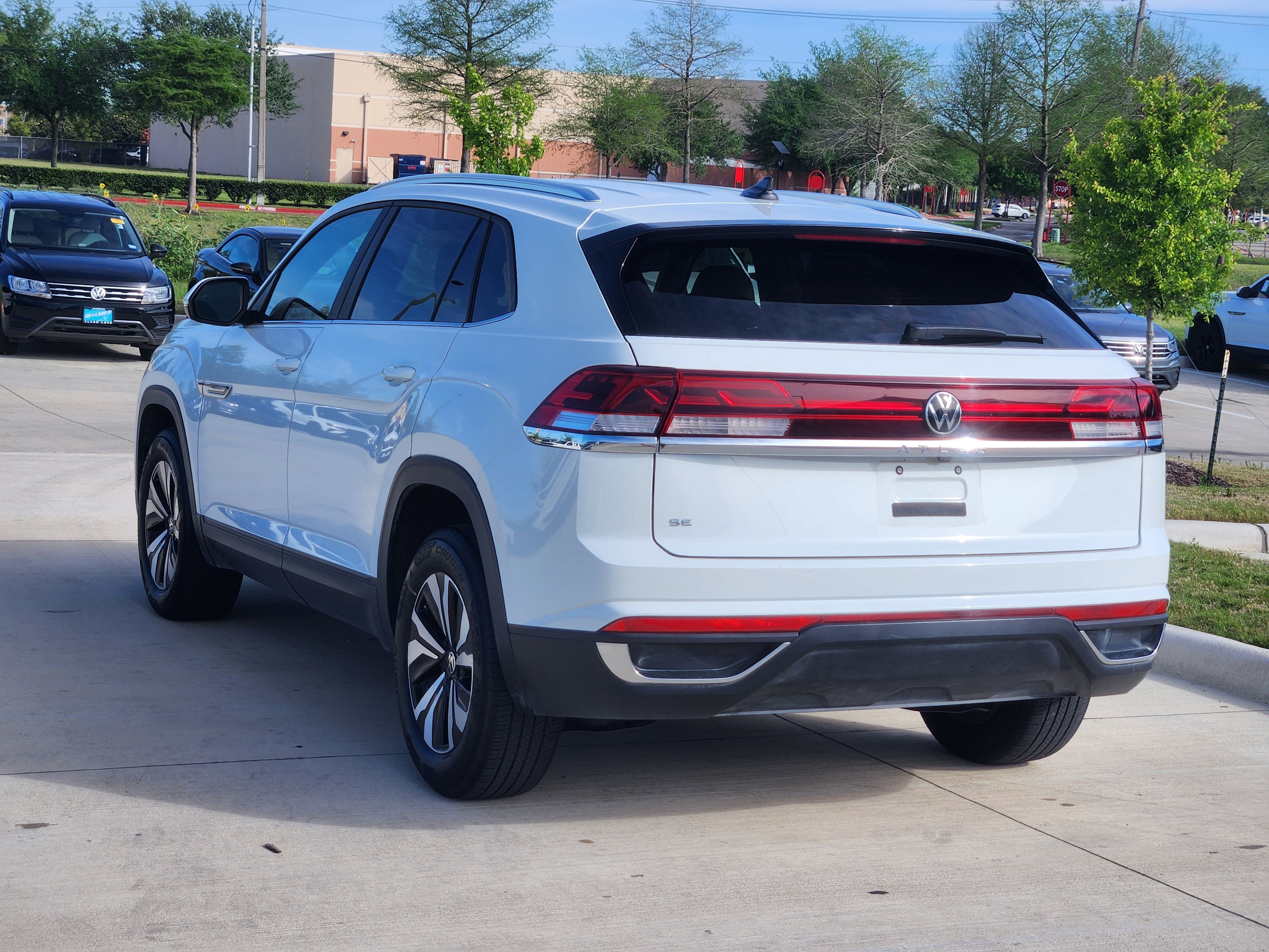 2024 Volkswagen Atlas Cross Sport 2.0T SE