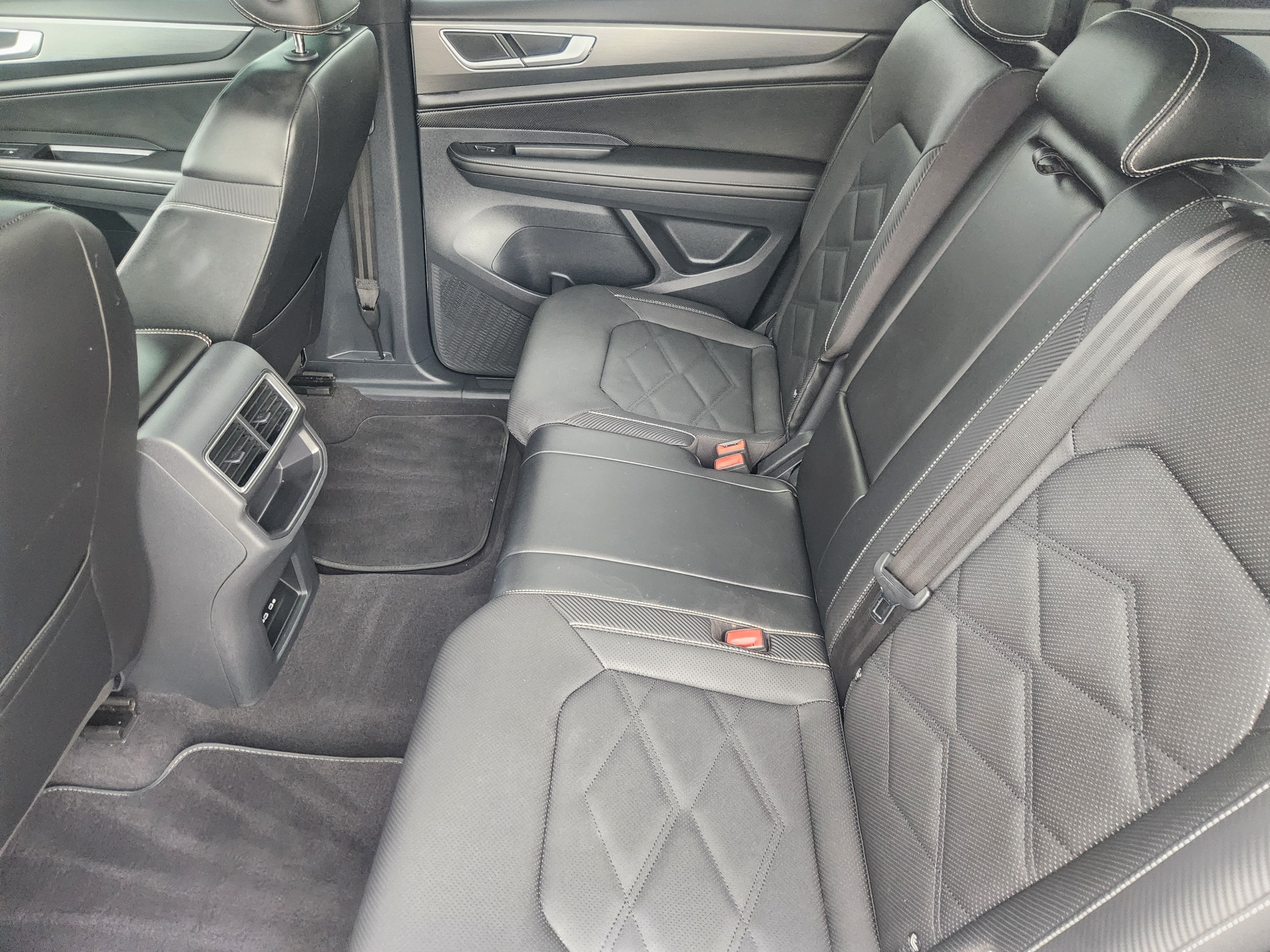 2024 Volkswagen Atlas Cross Sport 2.0T SE