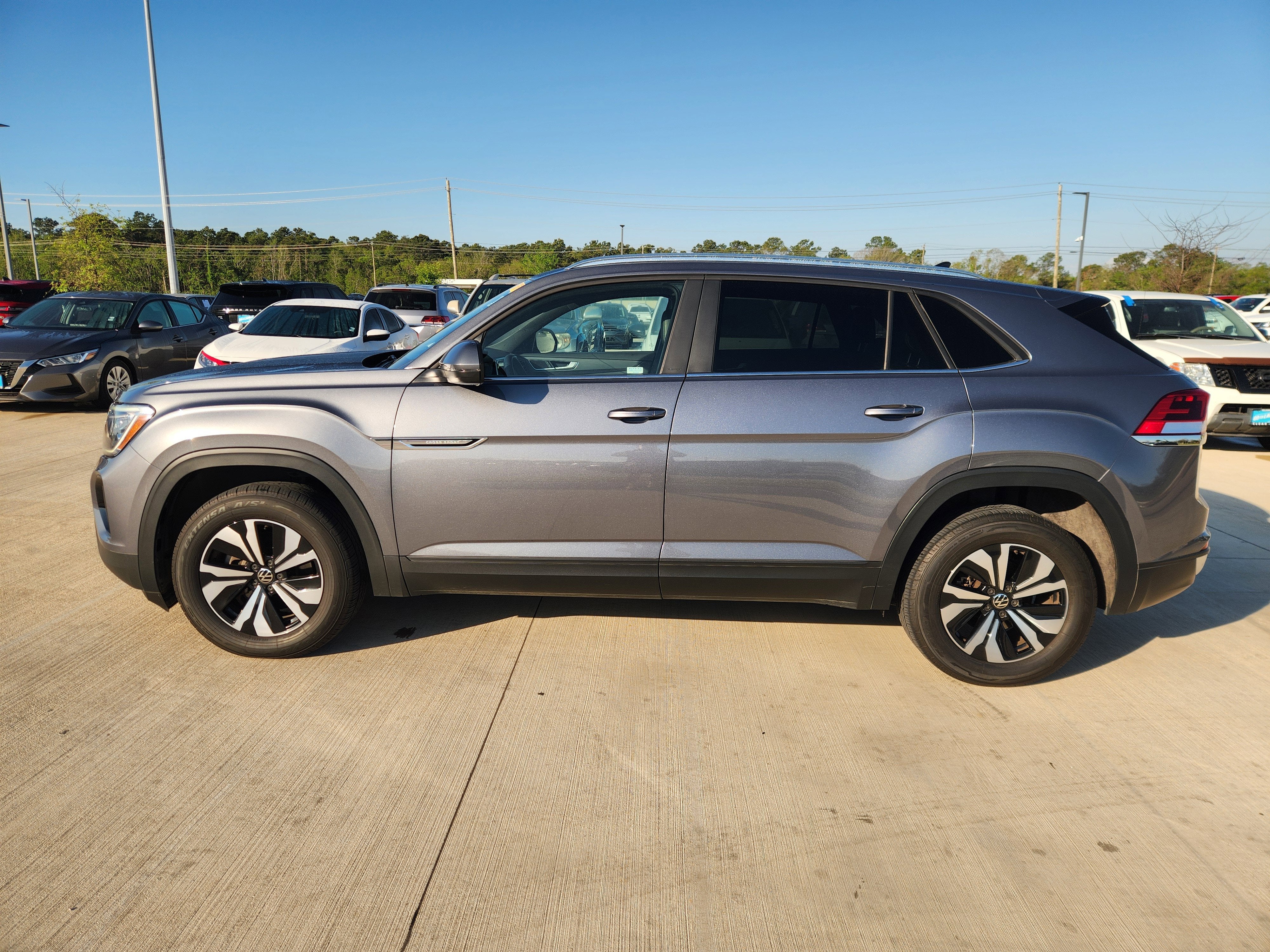 2024 Volkswagen Atlas Cross Sport 2.0T SE