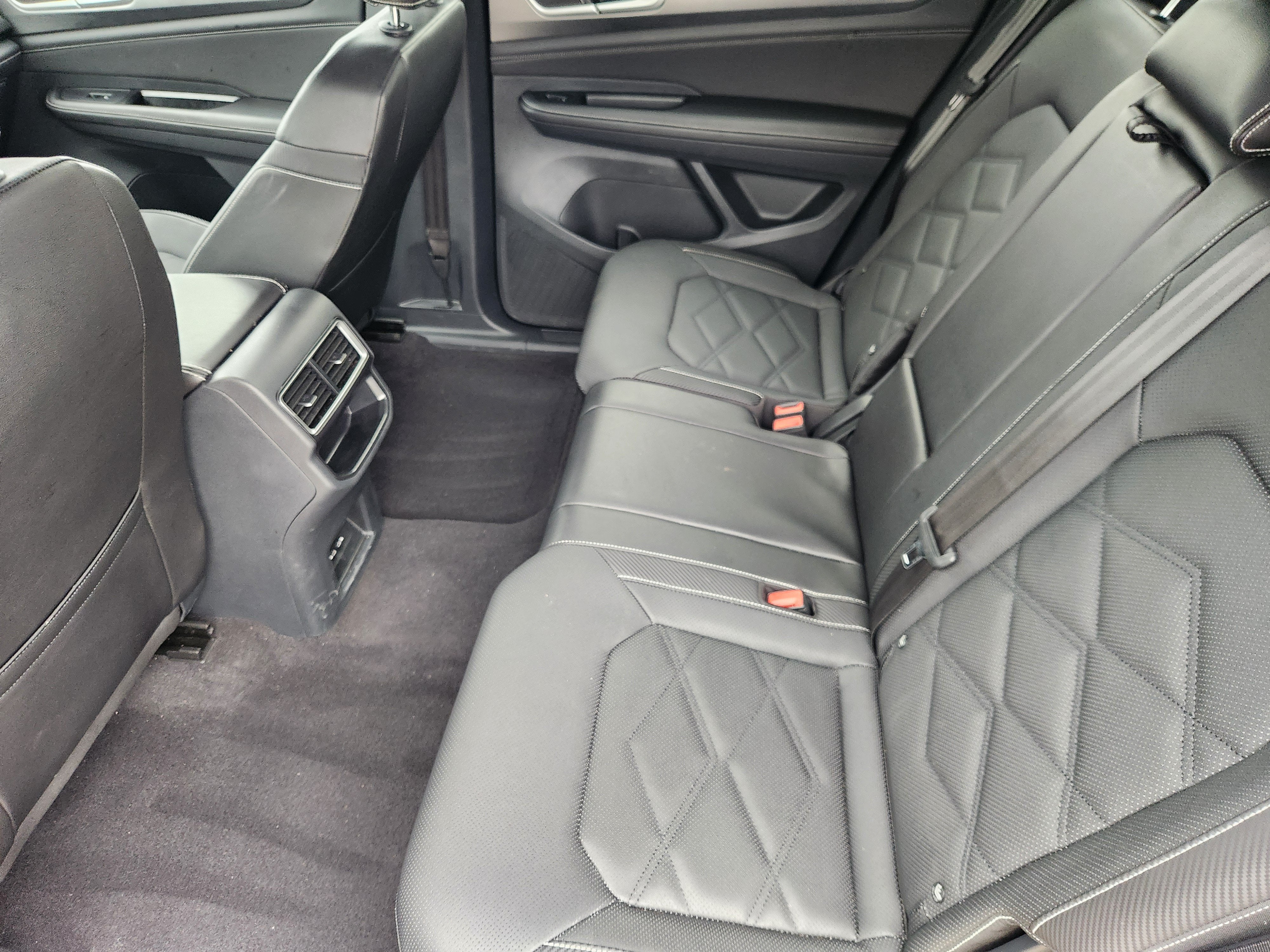2024 Volkswagen Atlas Cross Sport 2.0T SE