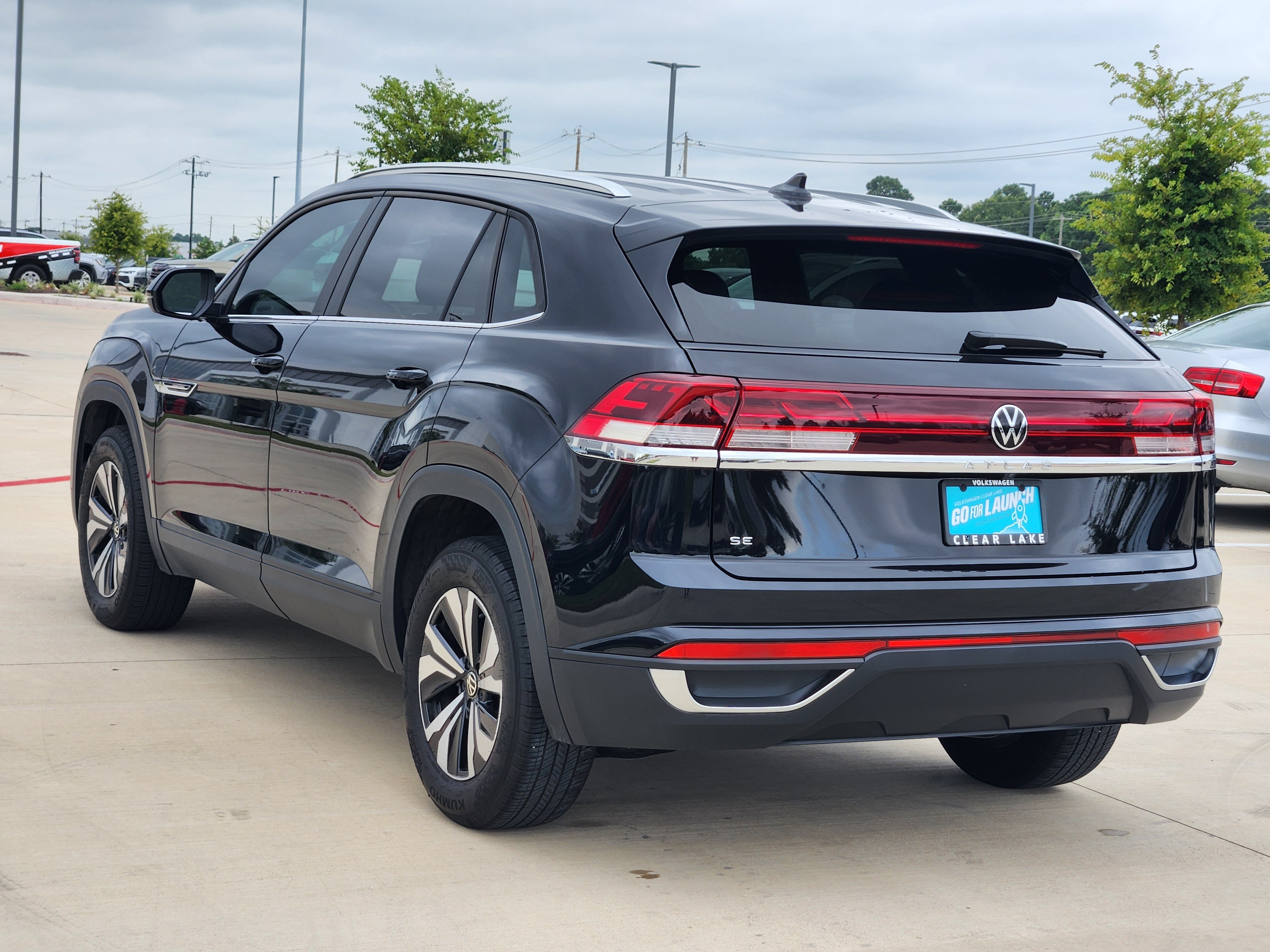 2024 Volkswagen Atlas Cross Sport 2.0T SE