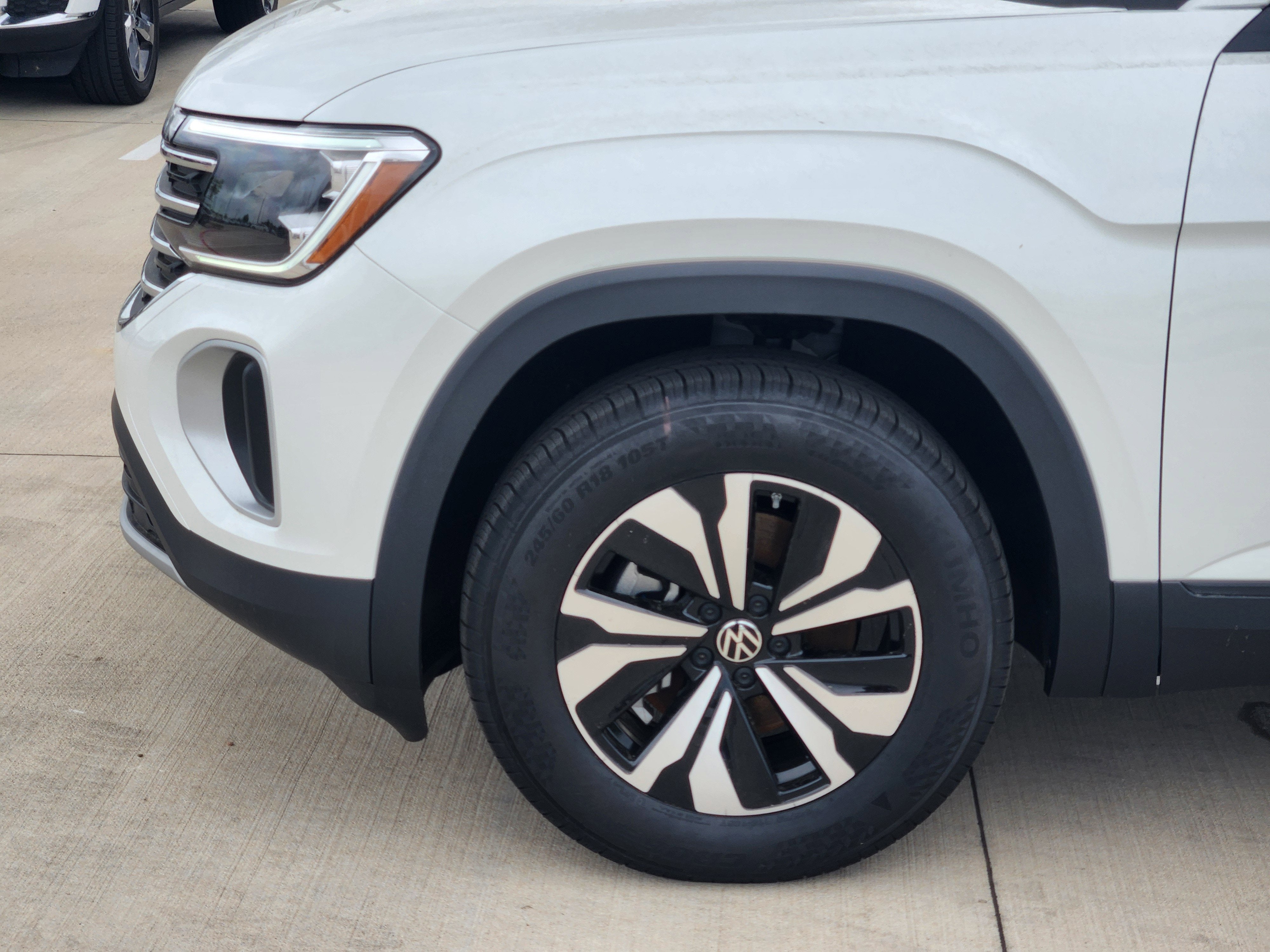 2026 Volkswagen Atlas 2.0T SE