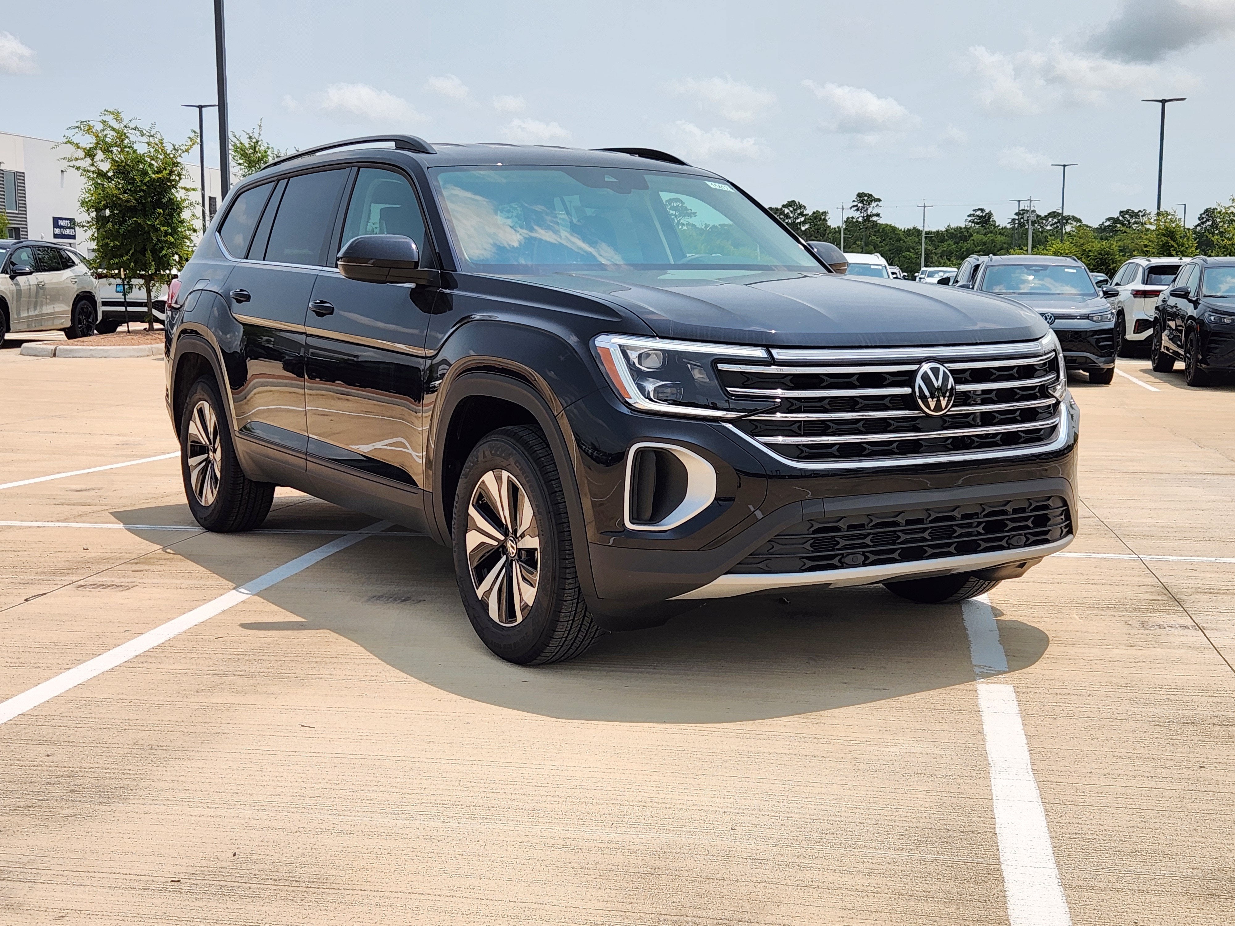 2026 Volkswagen Atlas 2.0T SE