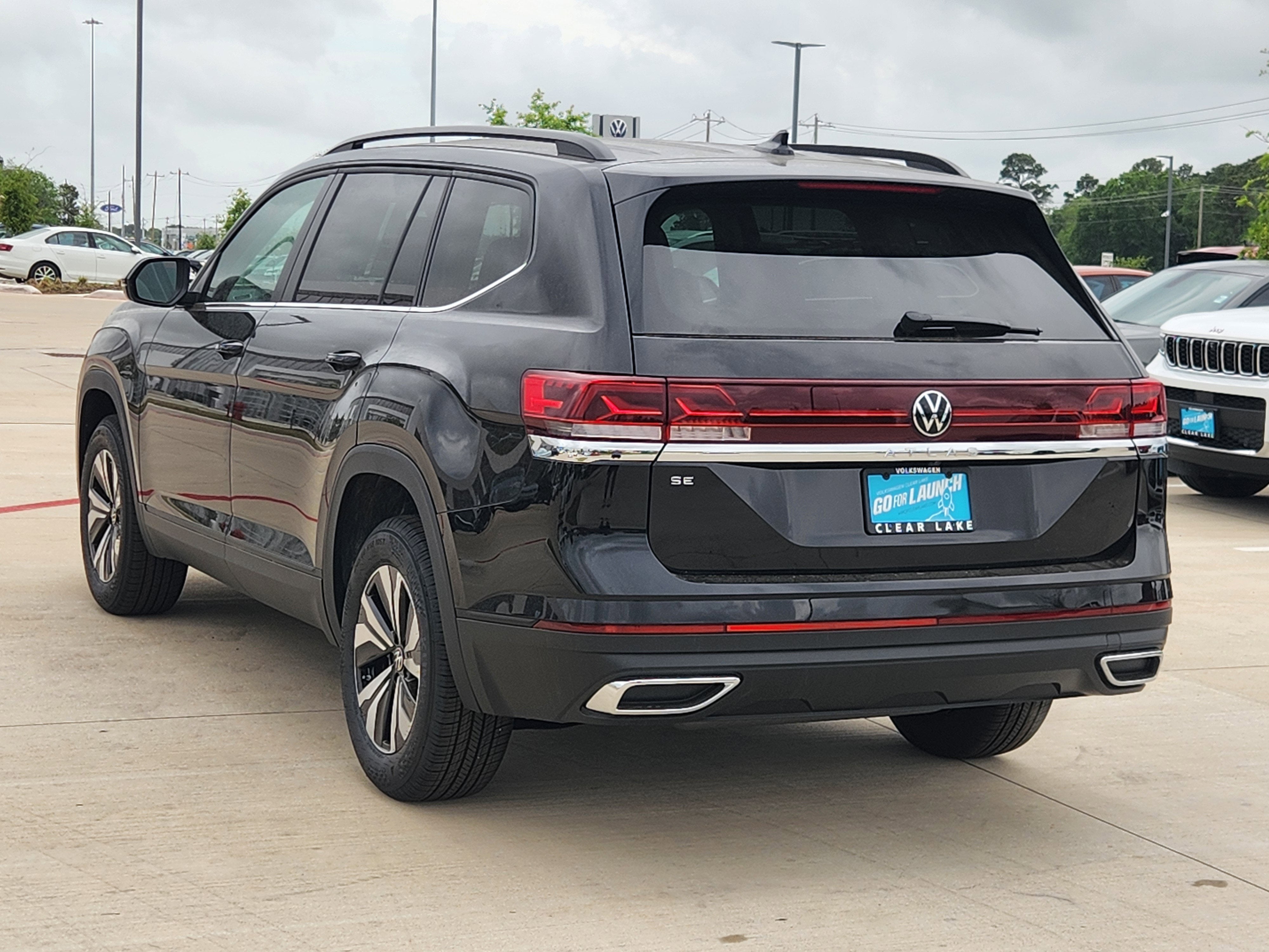 2026 Volkswagen Atlas 2.0T SE