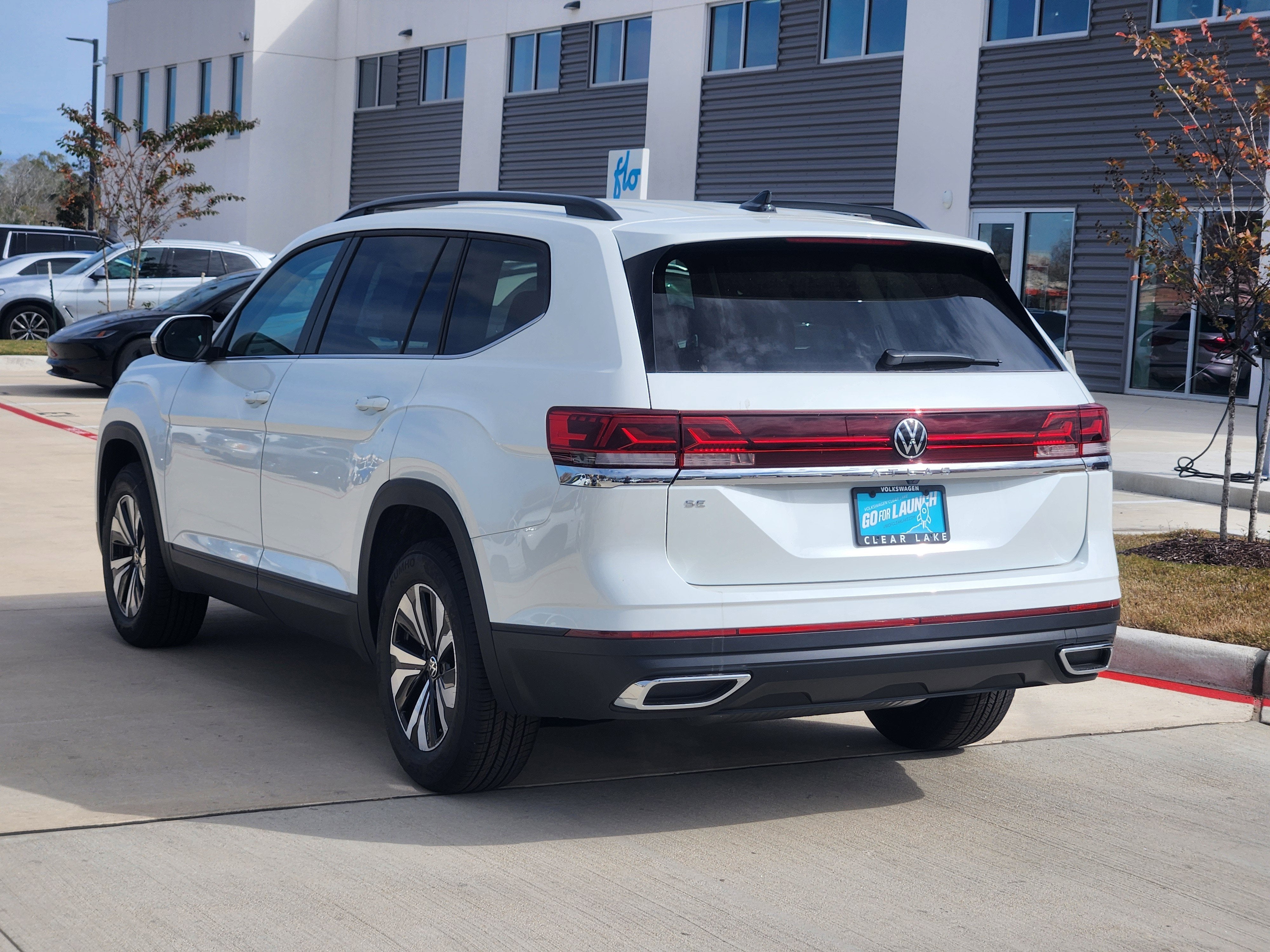 2026 Volkswagen Atlas 2.0T SE