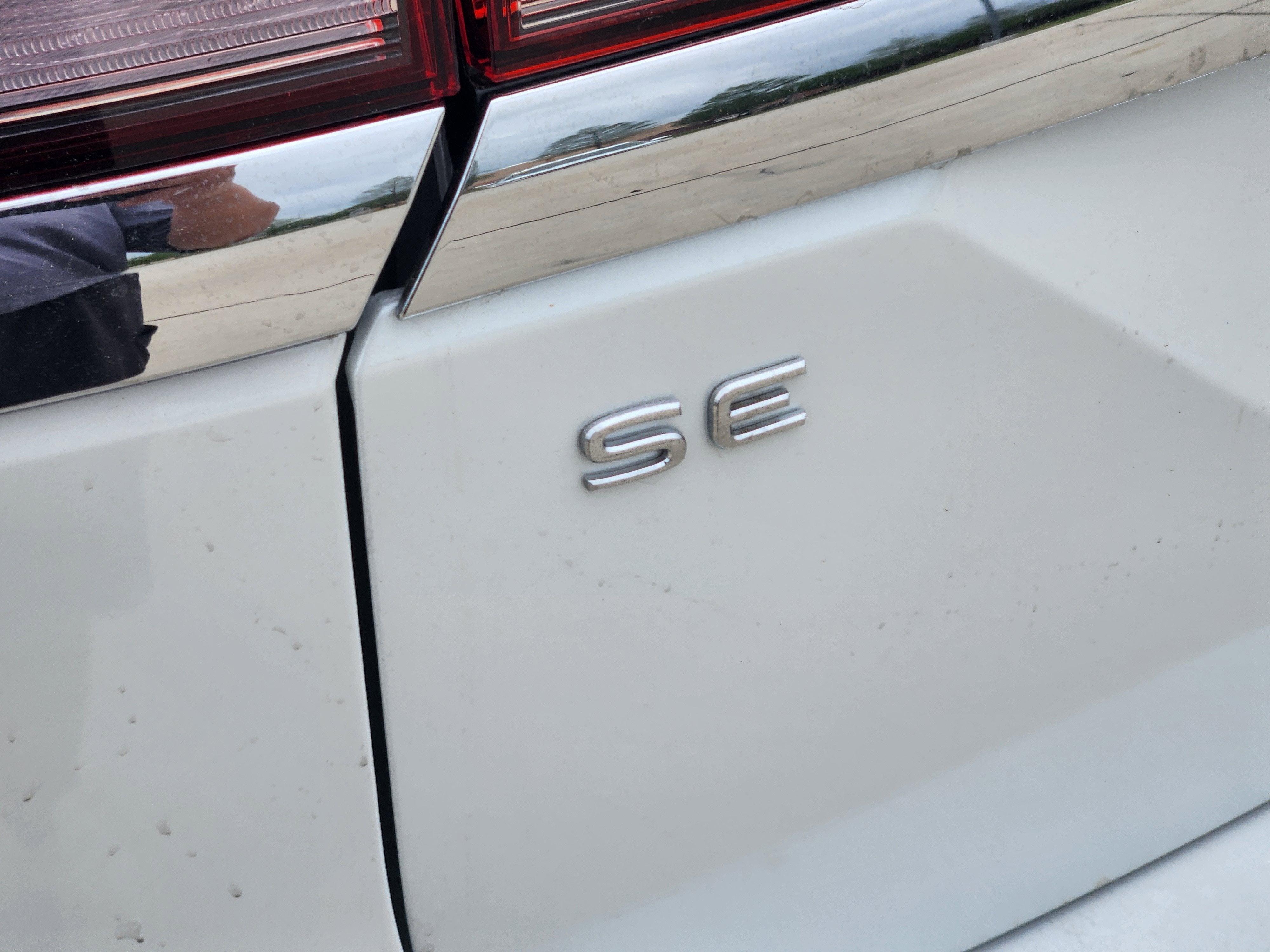 2026 Volkswagen Atlas 2.0T SE