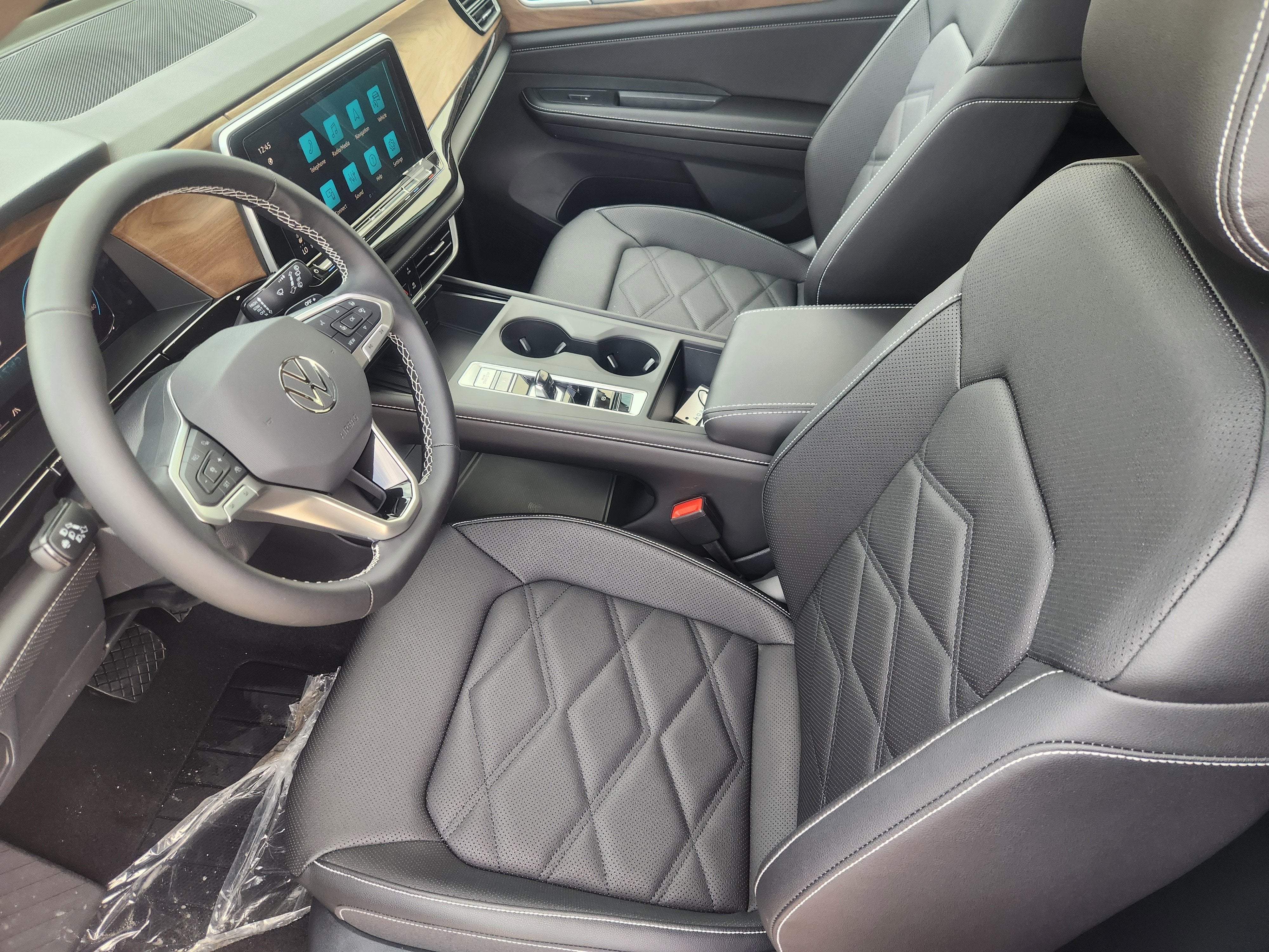 2026 Volkswagen Atlas 2.0T SE