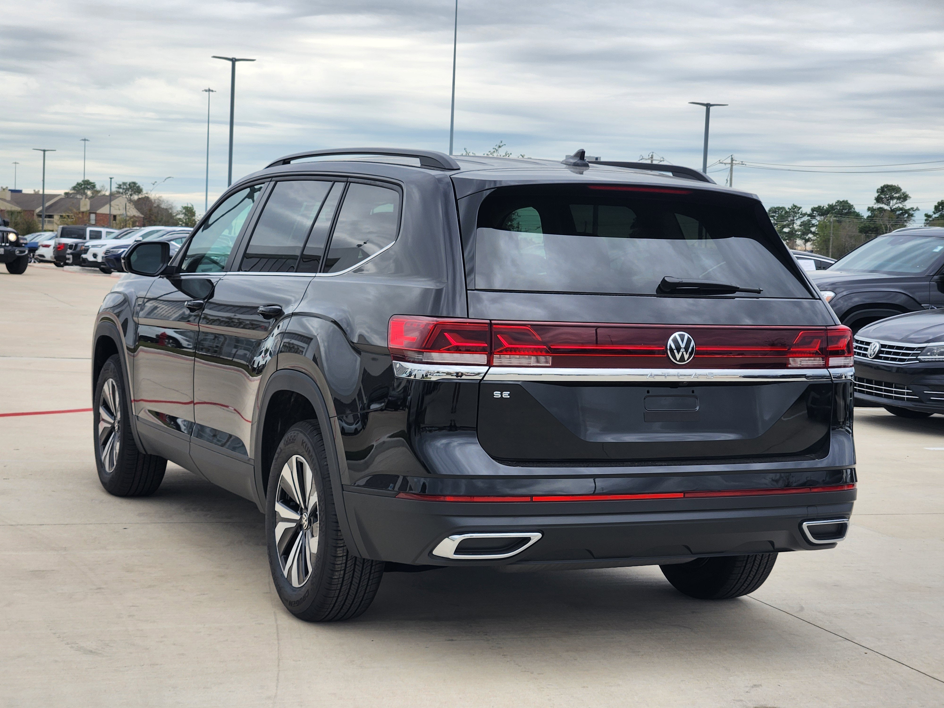 2026 Volkswagen Atlas 2.0T SE