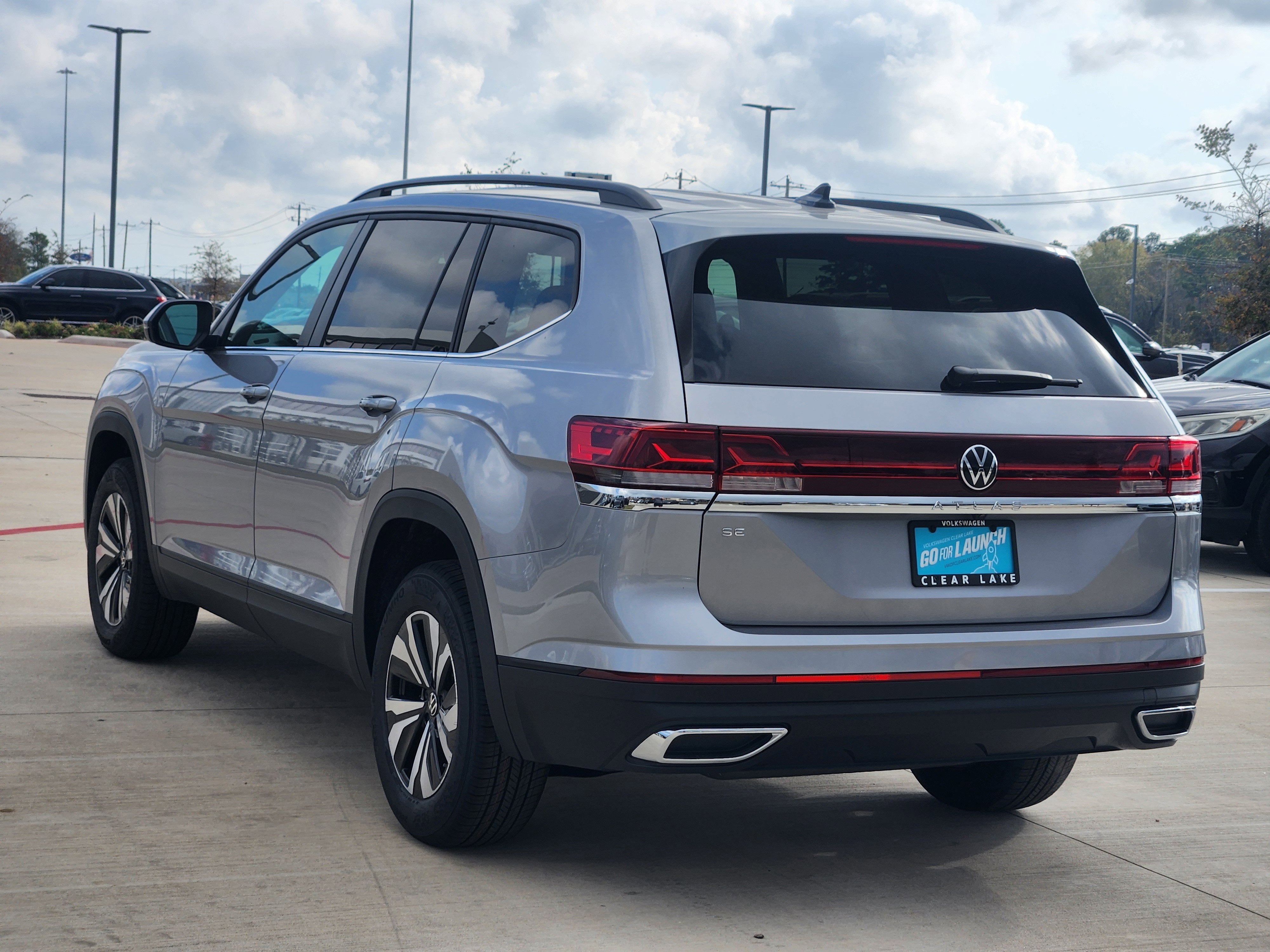2026 Volkswagen Atlas 2.0T SE