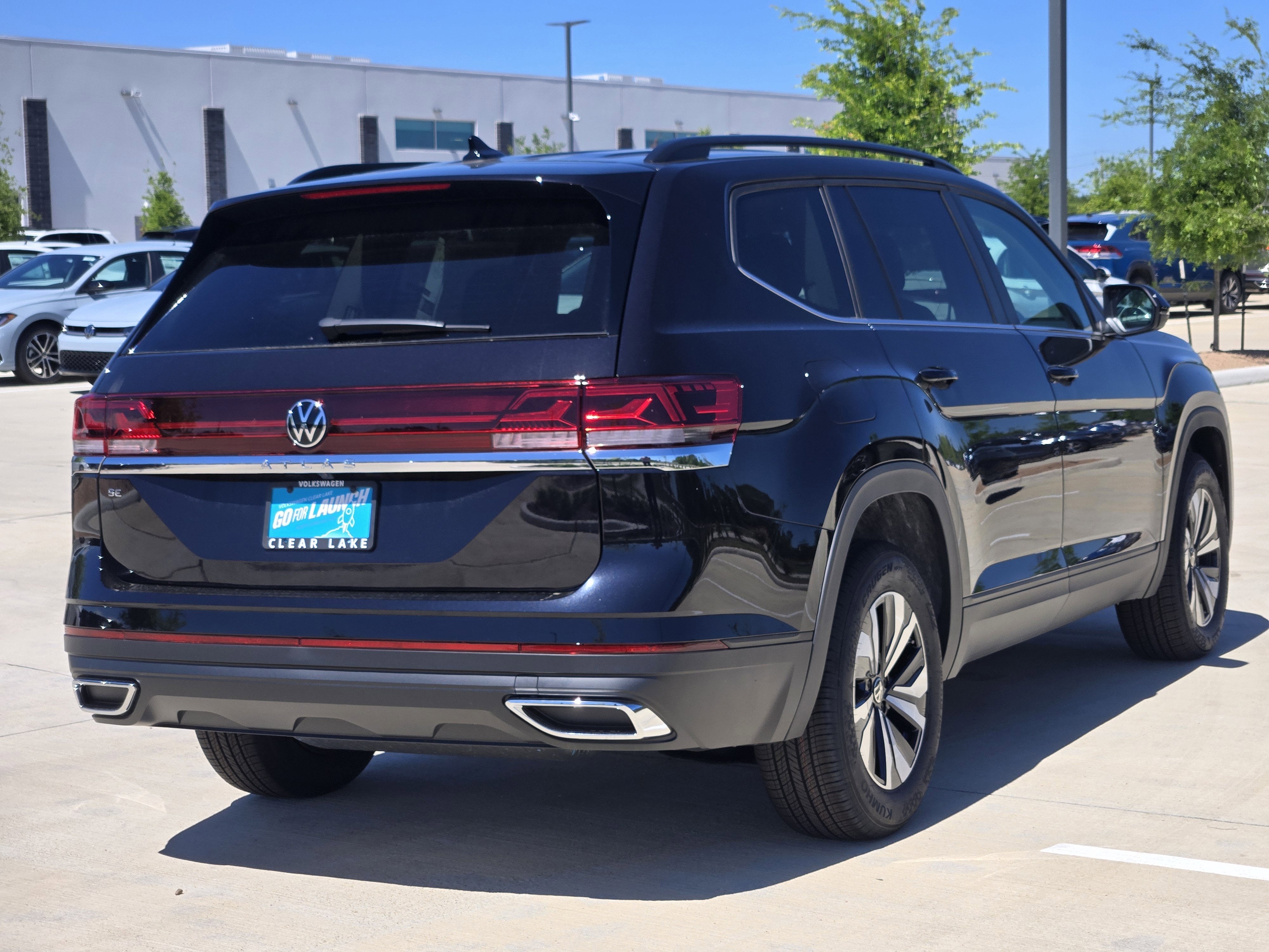 2026 Volkswagen Atlas 2.0T SE