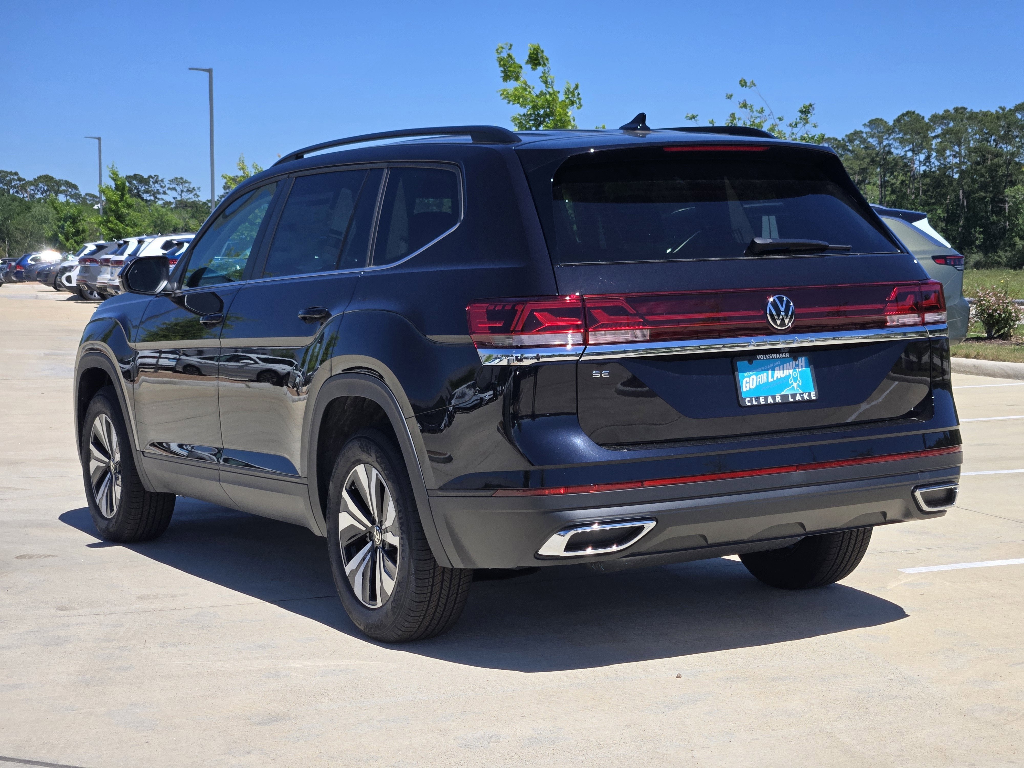 2026 Volkswagen Atlas 2.0T SE