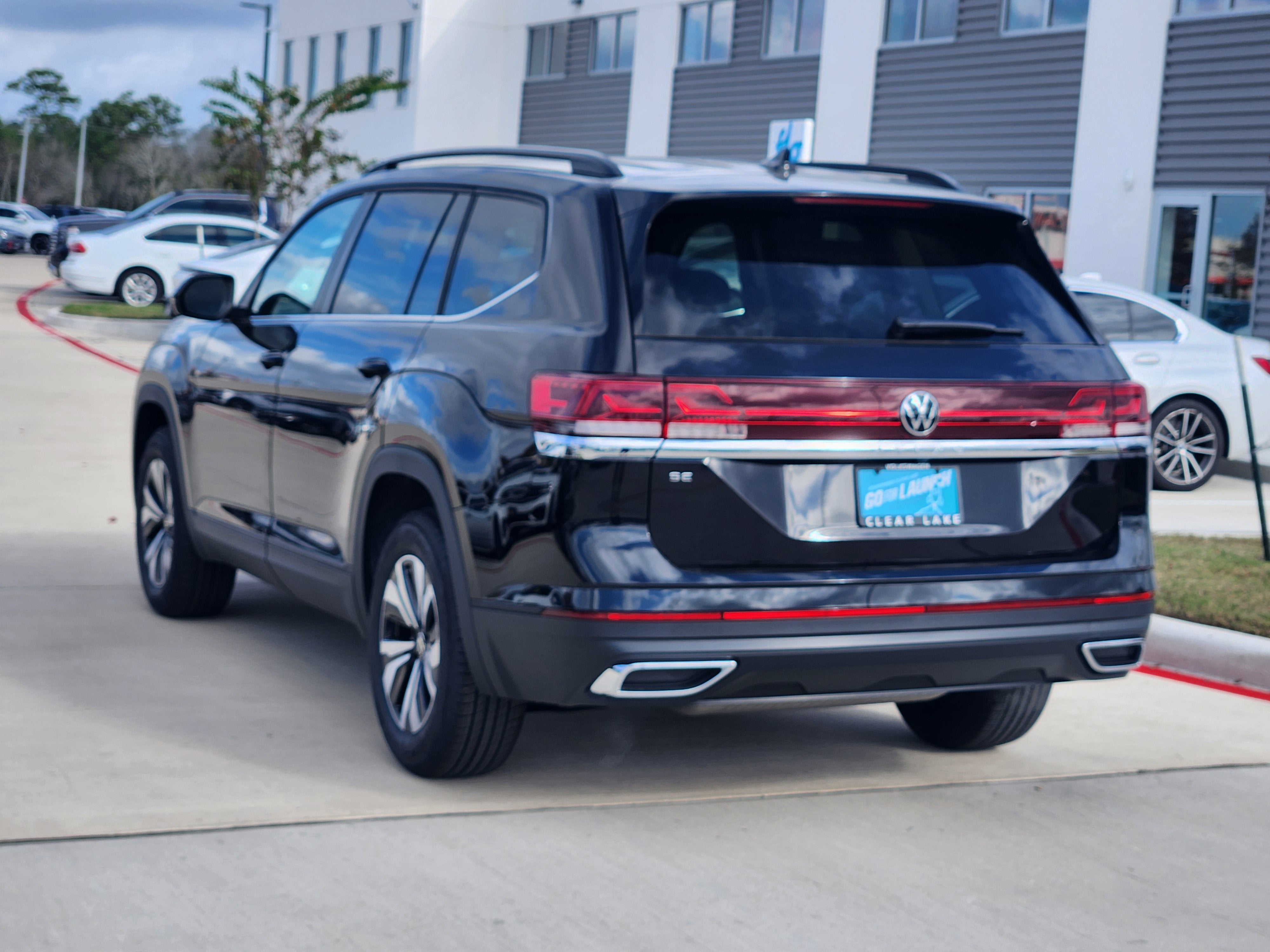 2026 Volkswagen Atlas 2.0T SE