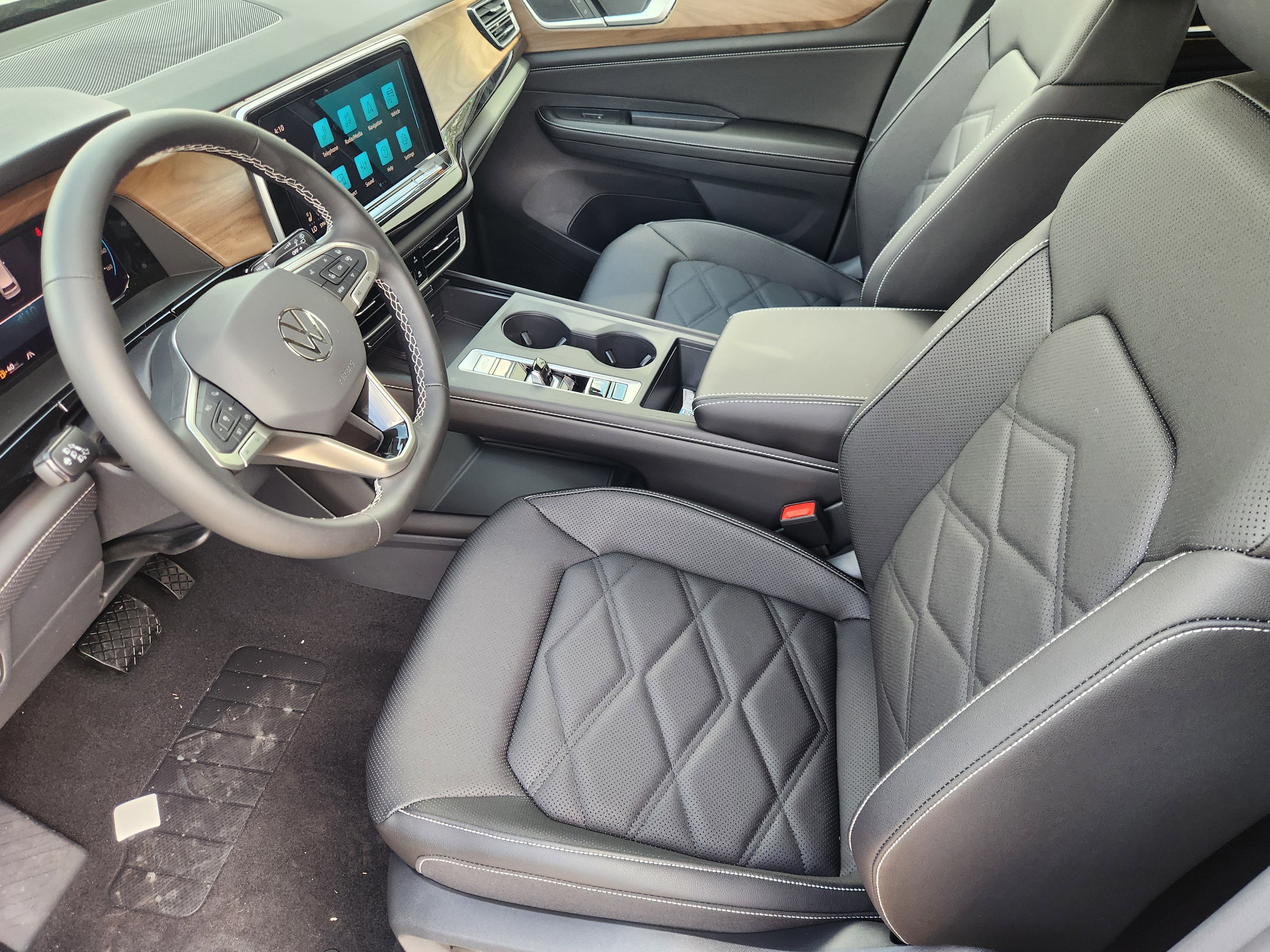 2026 Volkswagen Atlas 2.0T SE