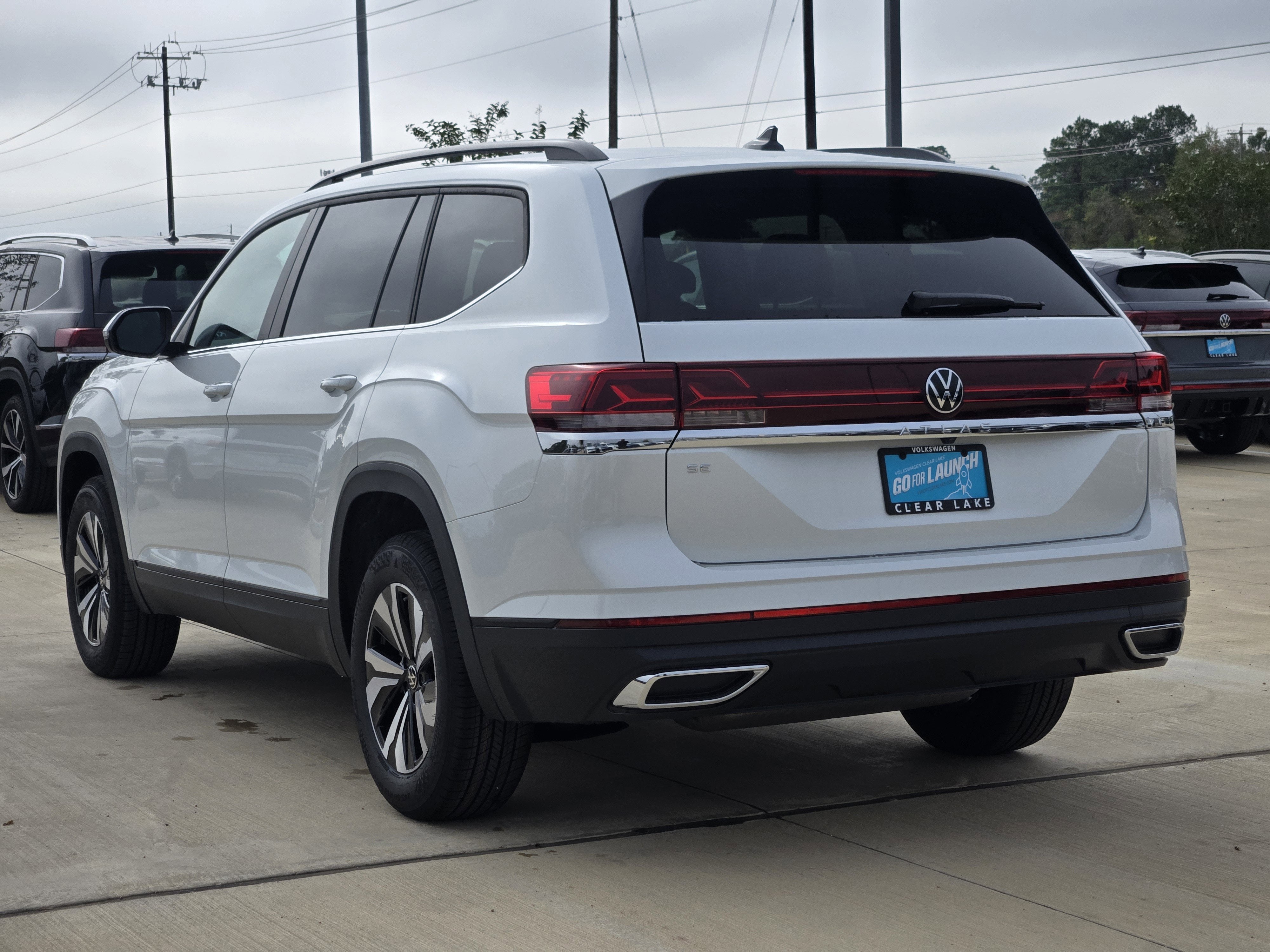 2026 Volkswagen Atlas 2.0T SE