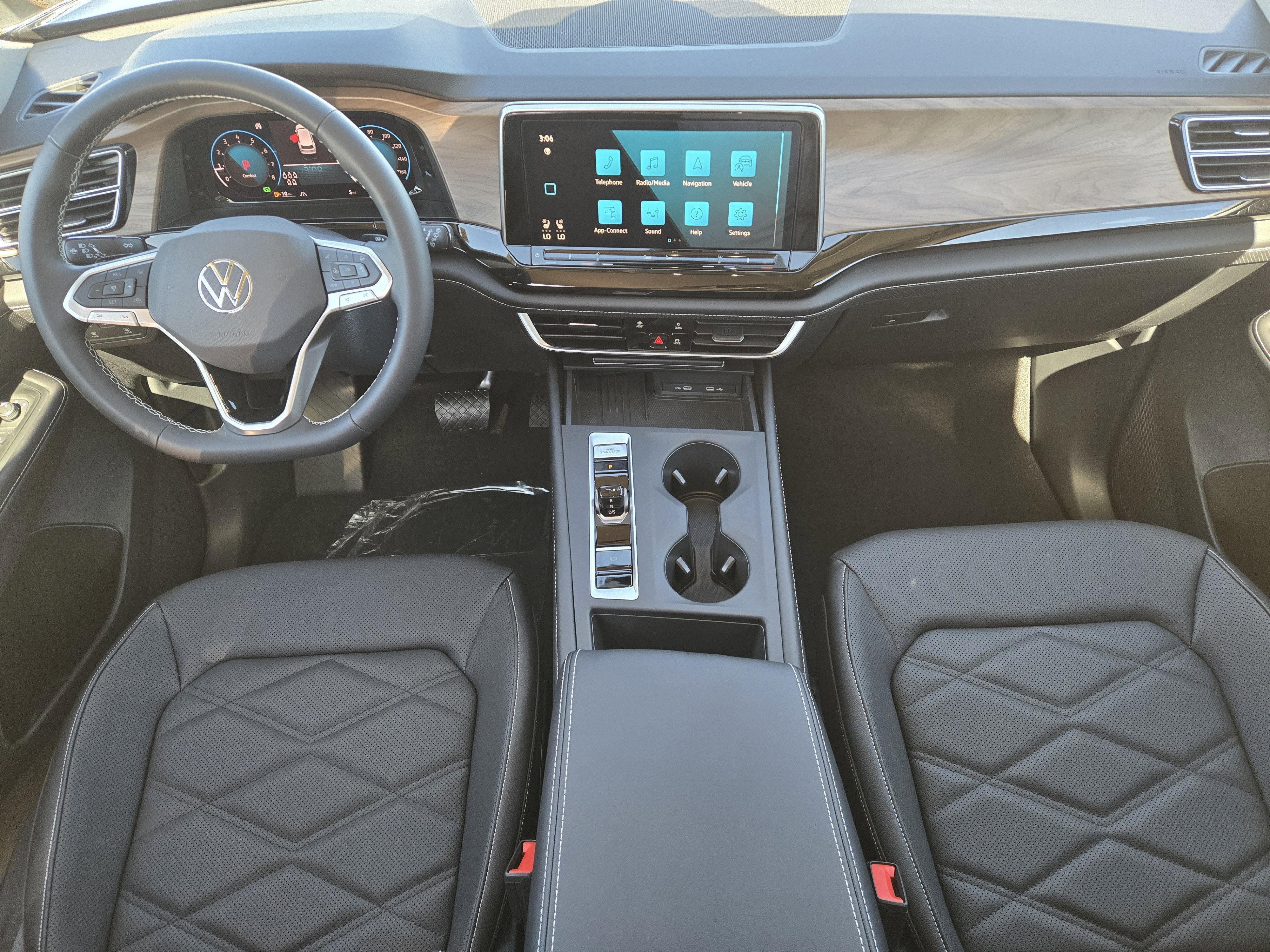 2026 Volkswagen Atlas 2.0T SE