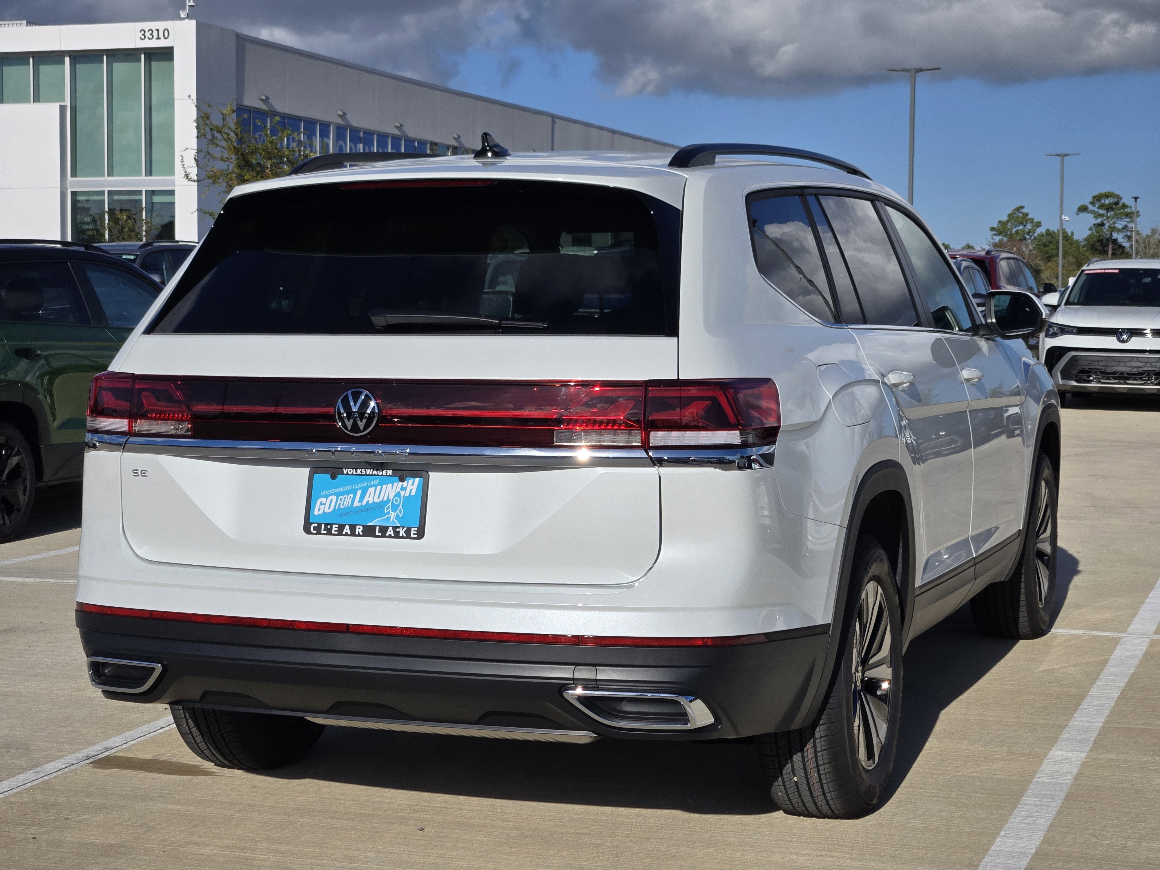 2026 Volkswagen Atlas 2.0T SE