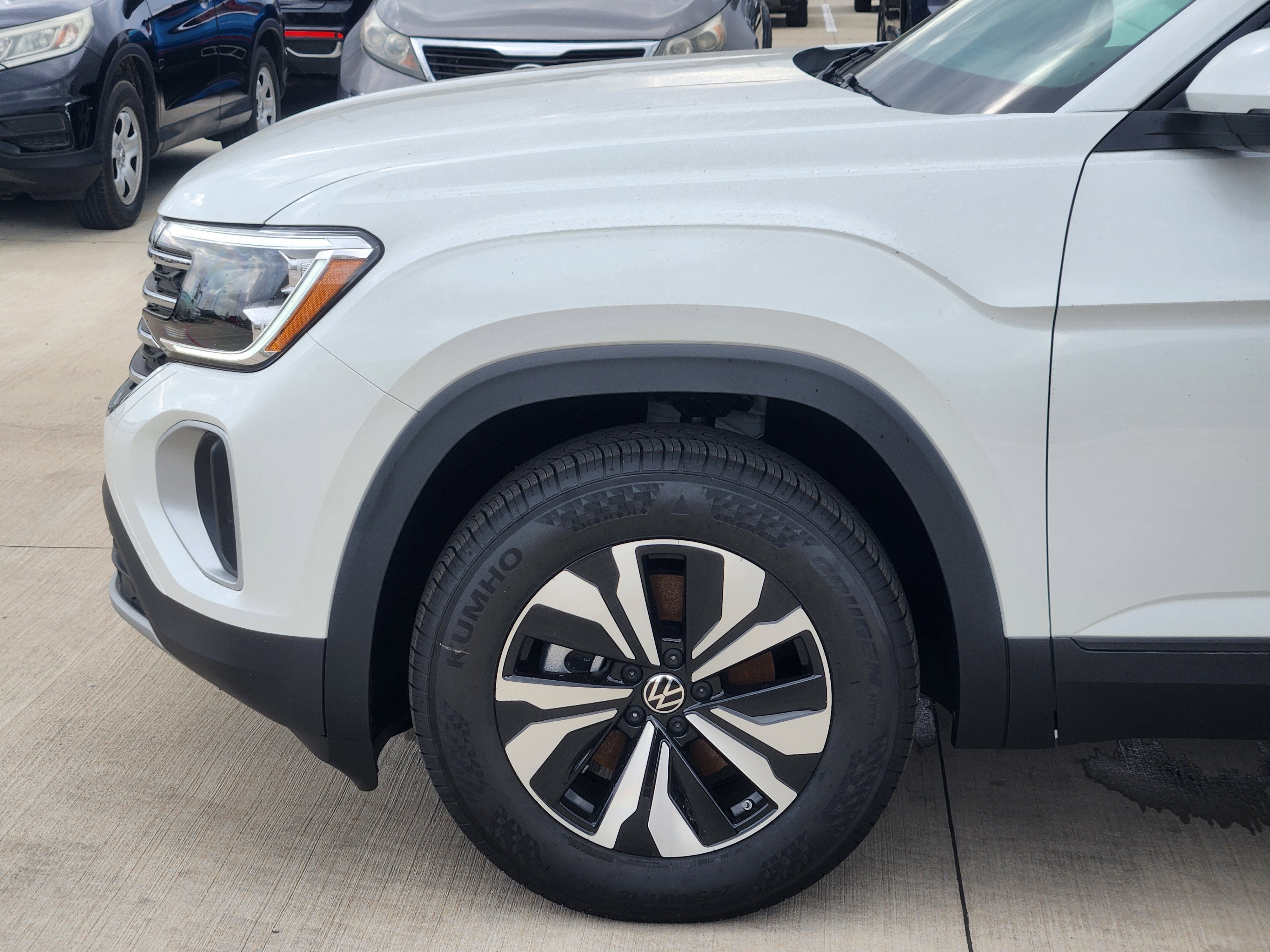 2026 Volkswagen Atlas 2.0T SE