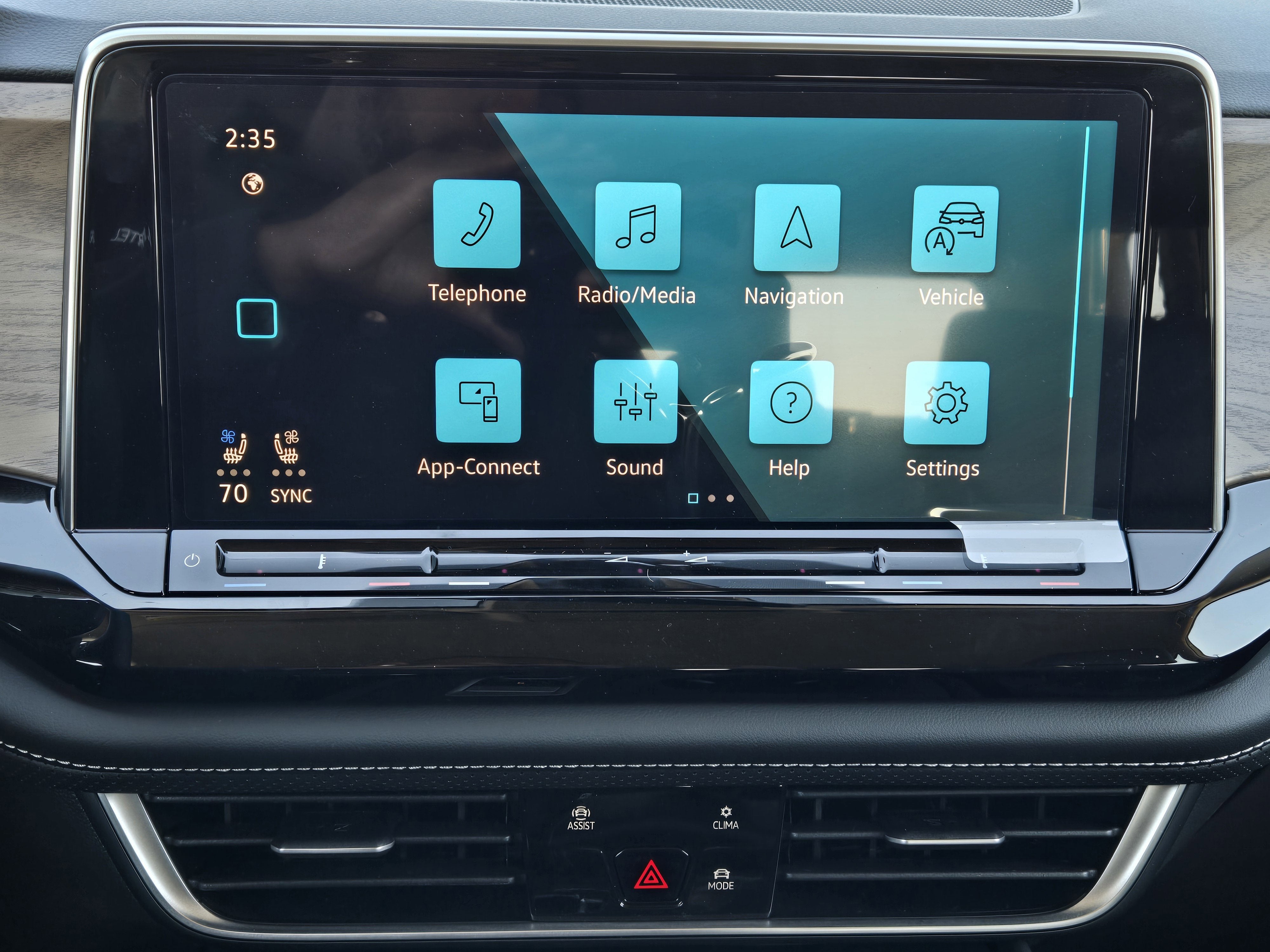 2026 Volkswagen Atlas 2.0T SE