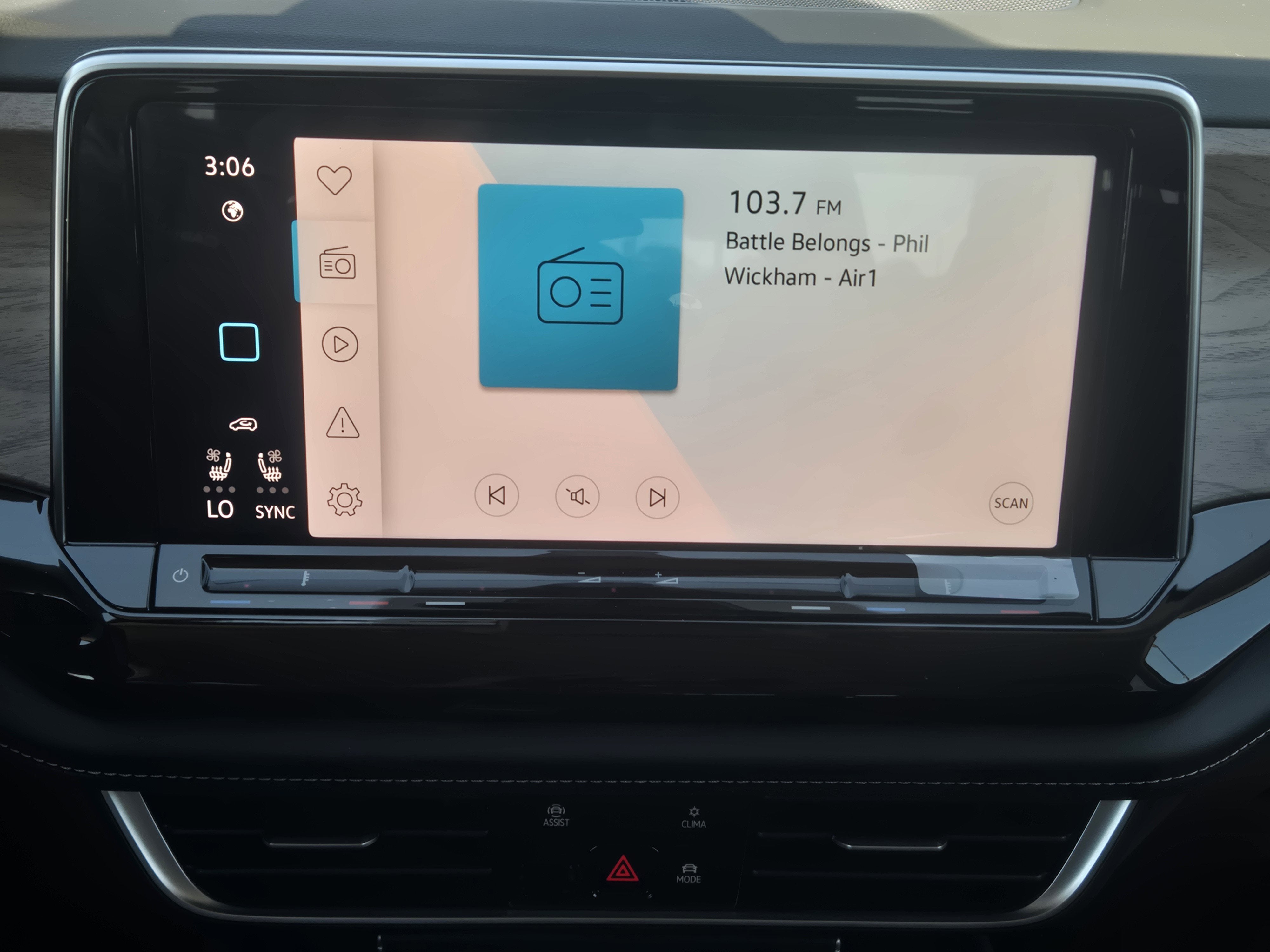 2026 Volkswagen Atlas 2.0T SE