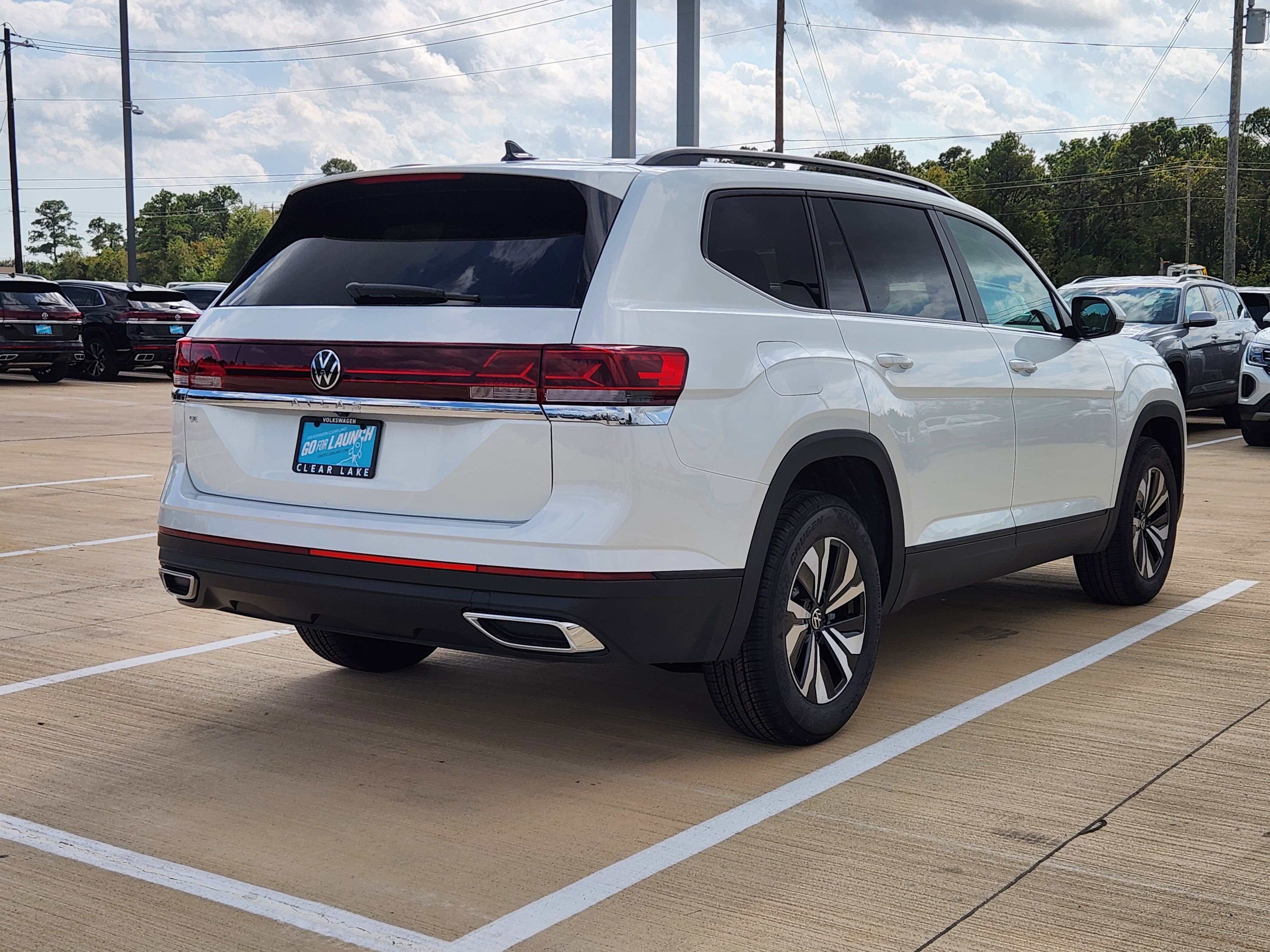 2026 Volkswagen Atlas 2.0T SE