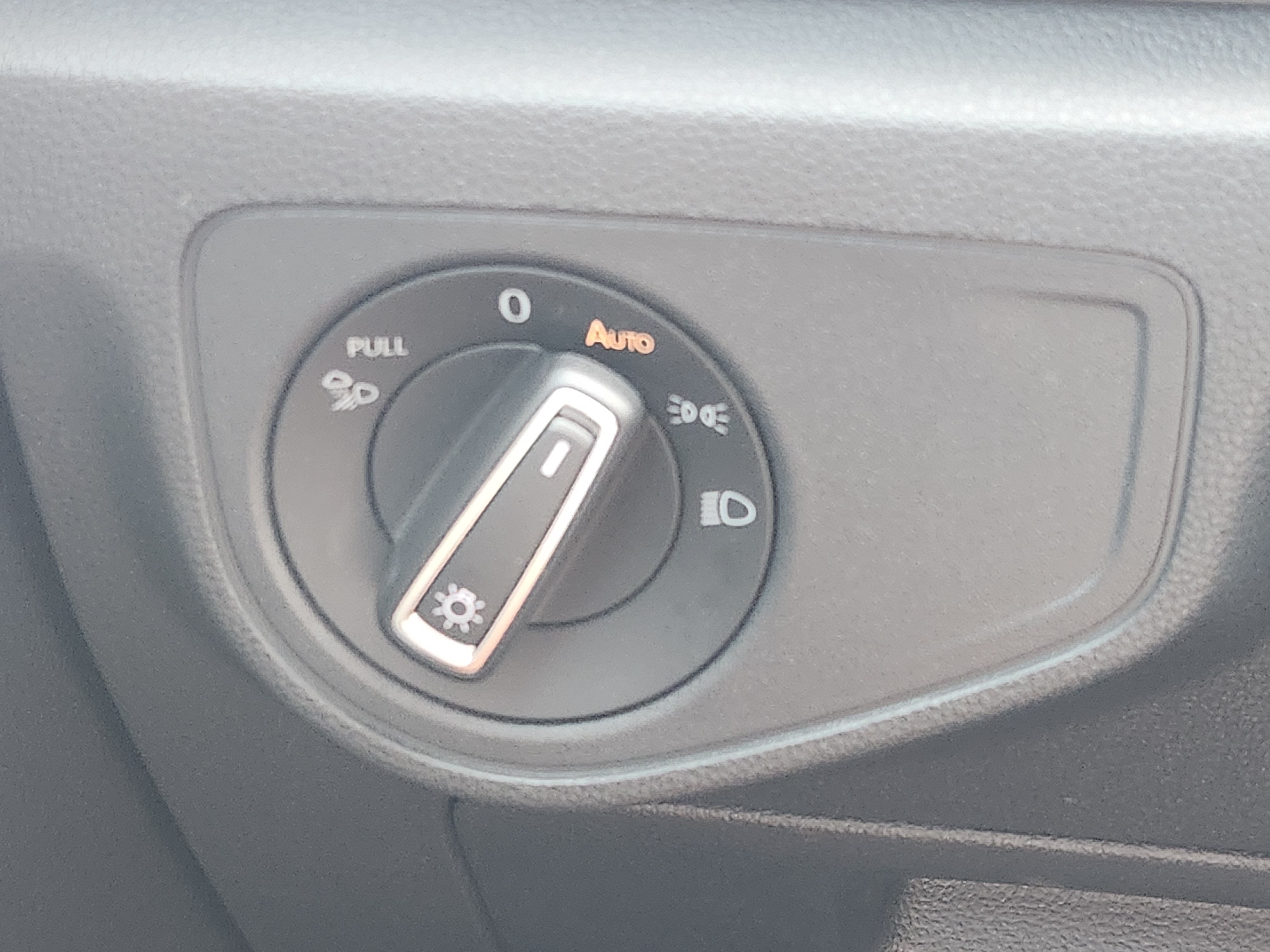 2023 Volkswagen Atlas 2.0T SE