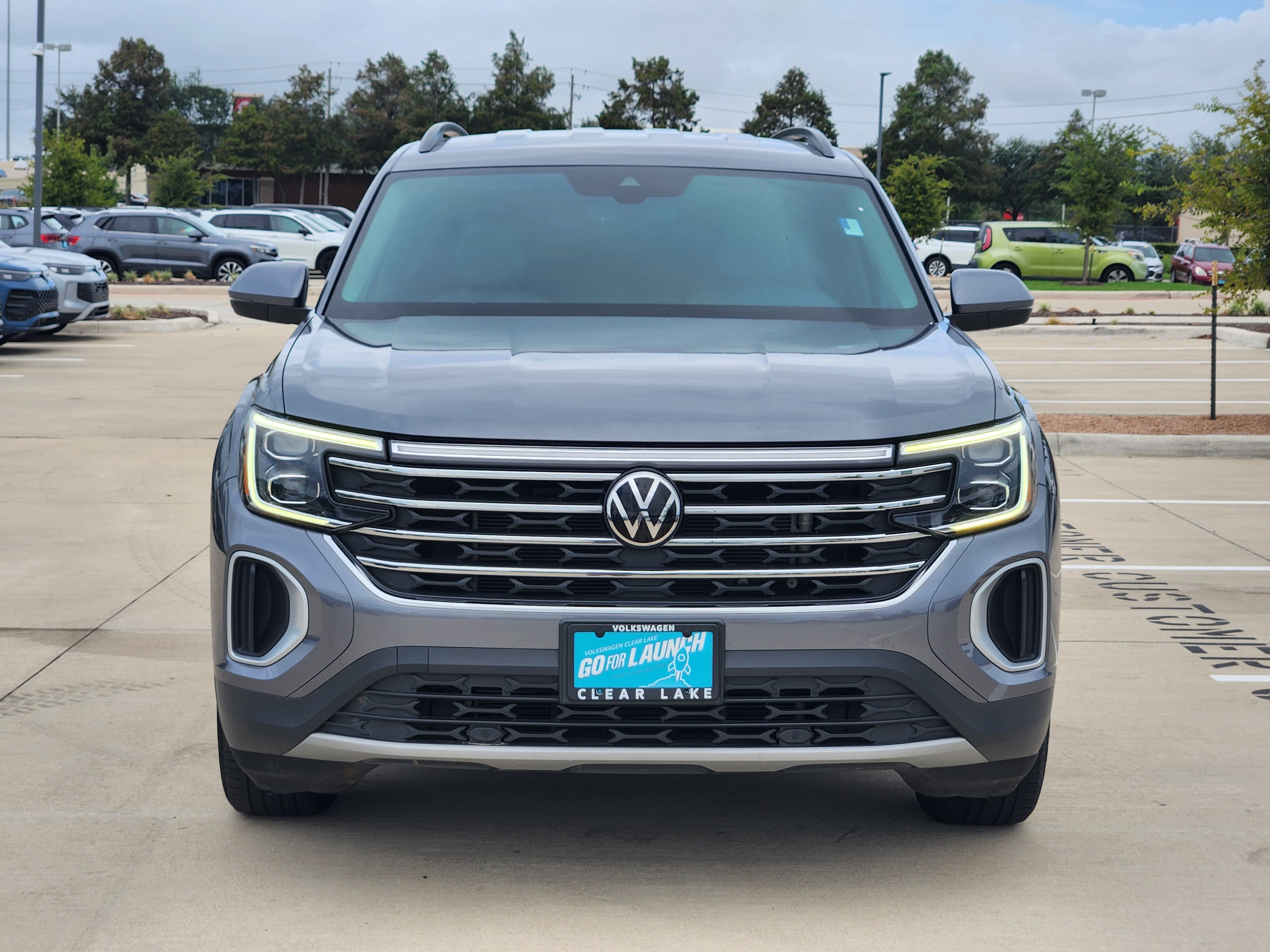 2024 Volkswagen Atlas 2.0T SE
