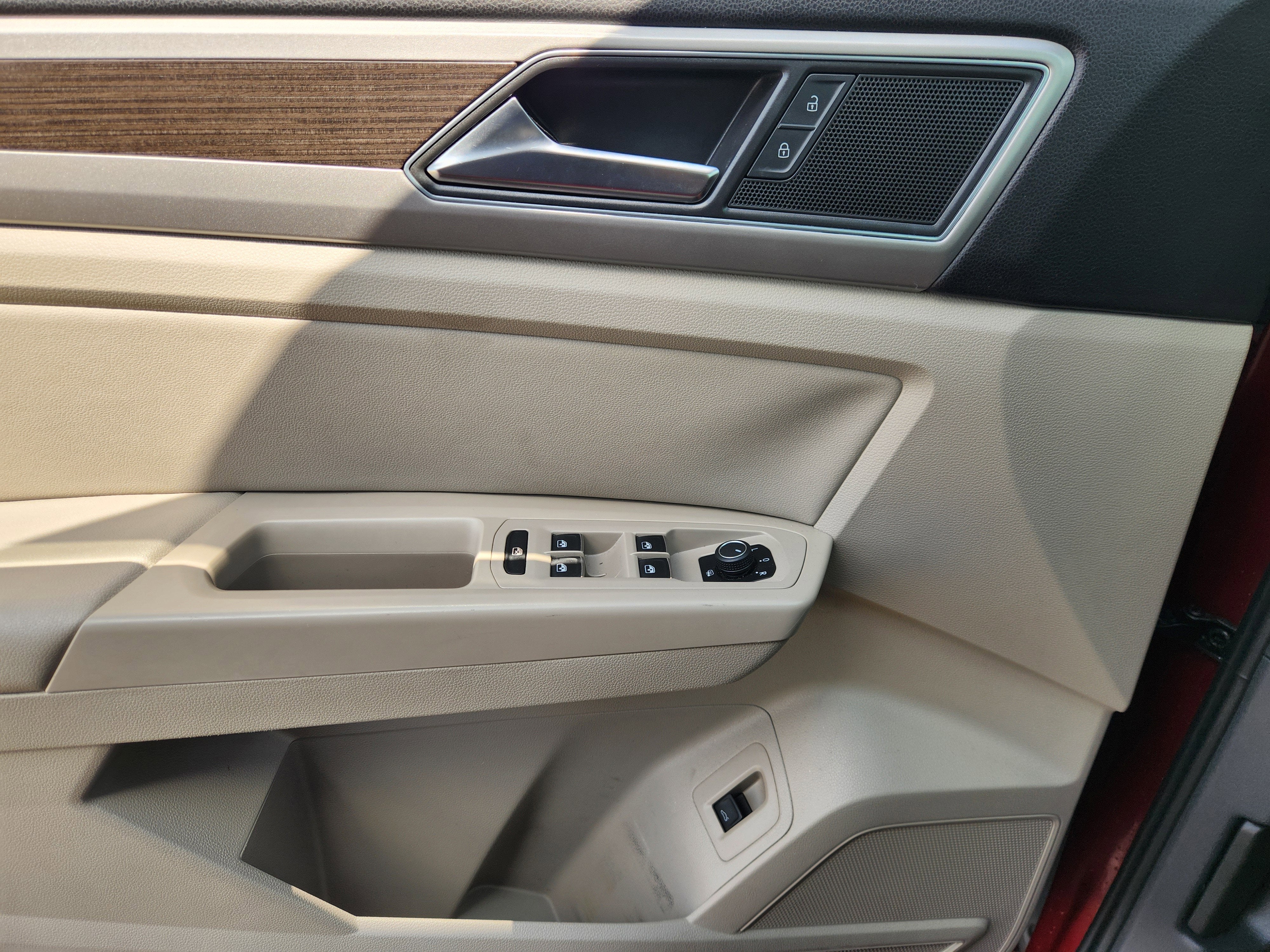 2018 Volkswagen Atlas 3.6L V6 SE w/Technology