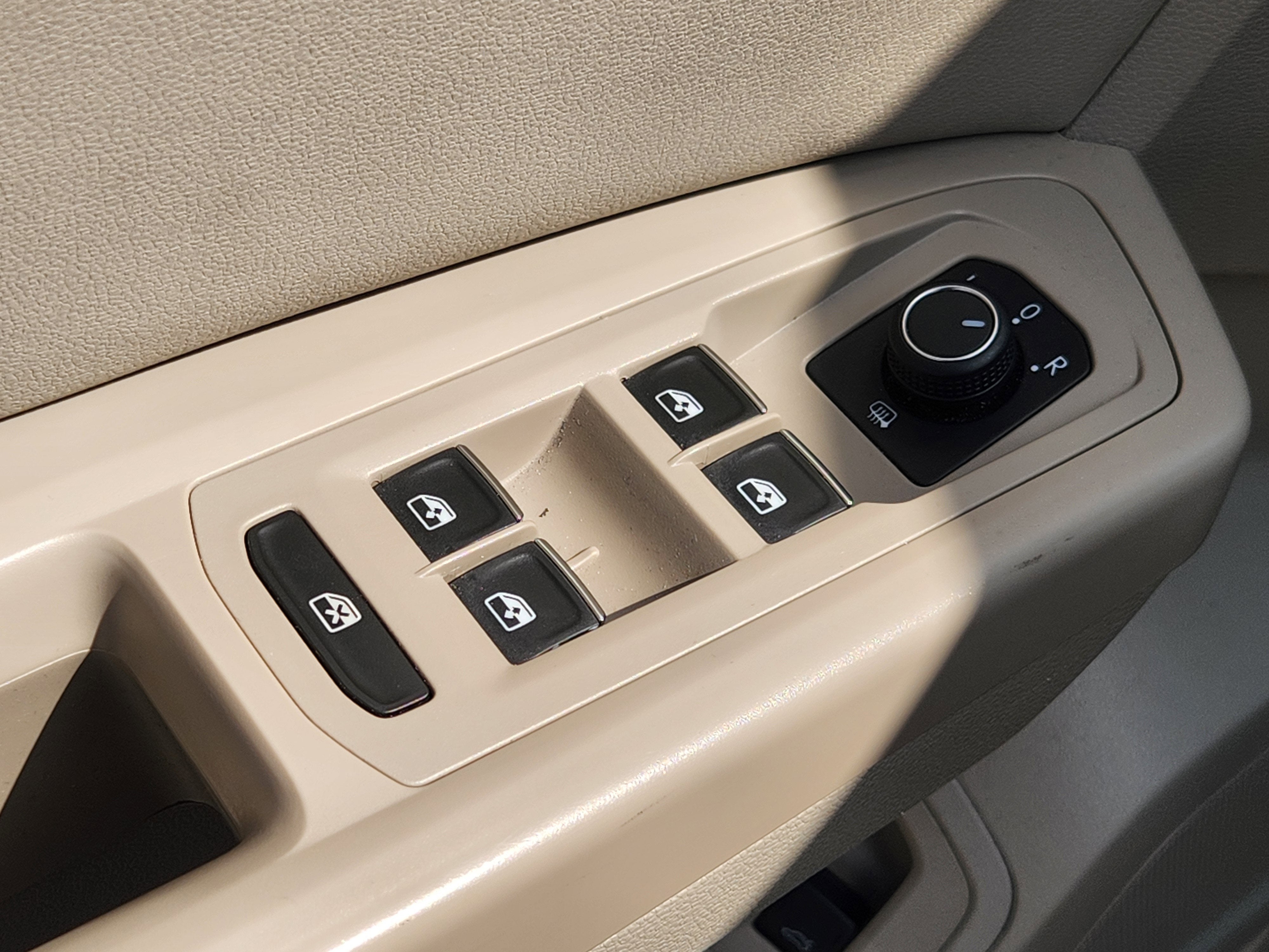 2018 Volkswagen Atlas 3.6L V6 SE w/Technology