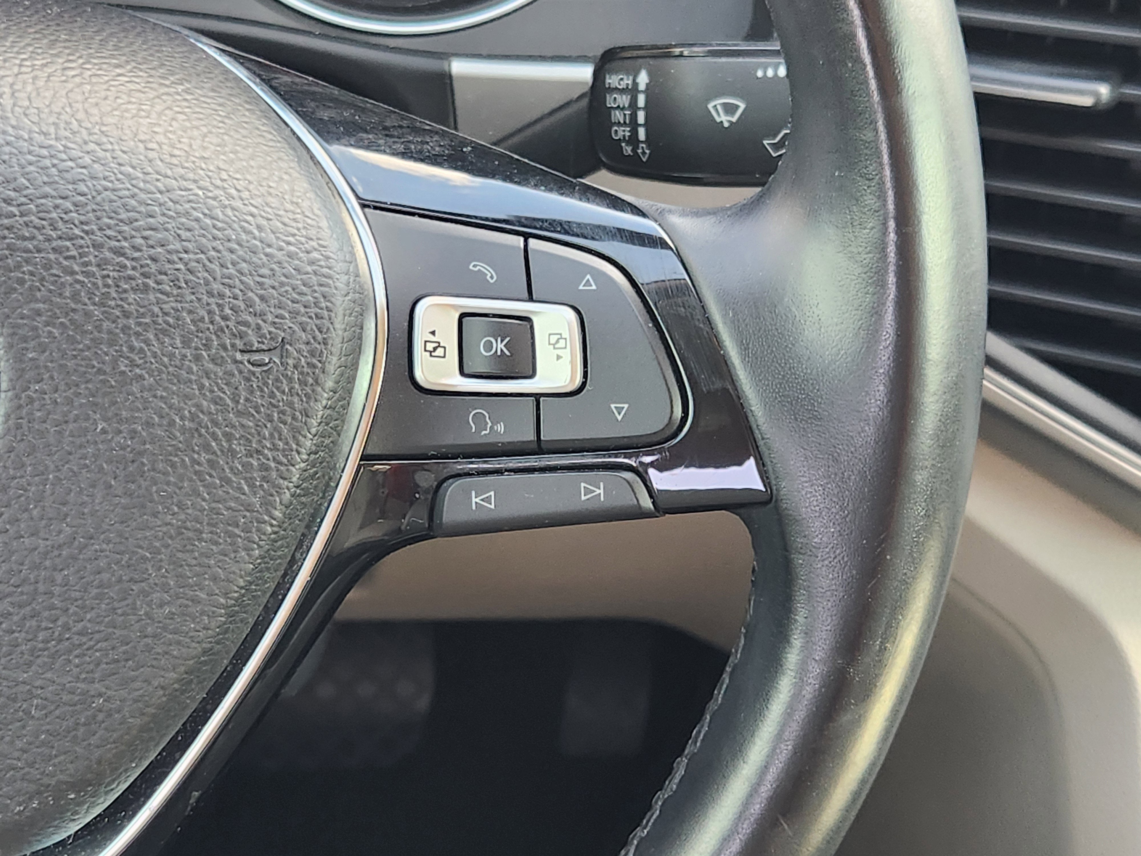 2018 Volkswagen Atlas 3.6L V6 SE w/Technology