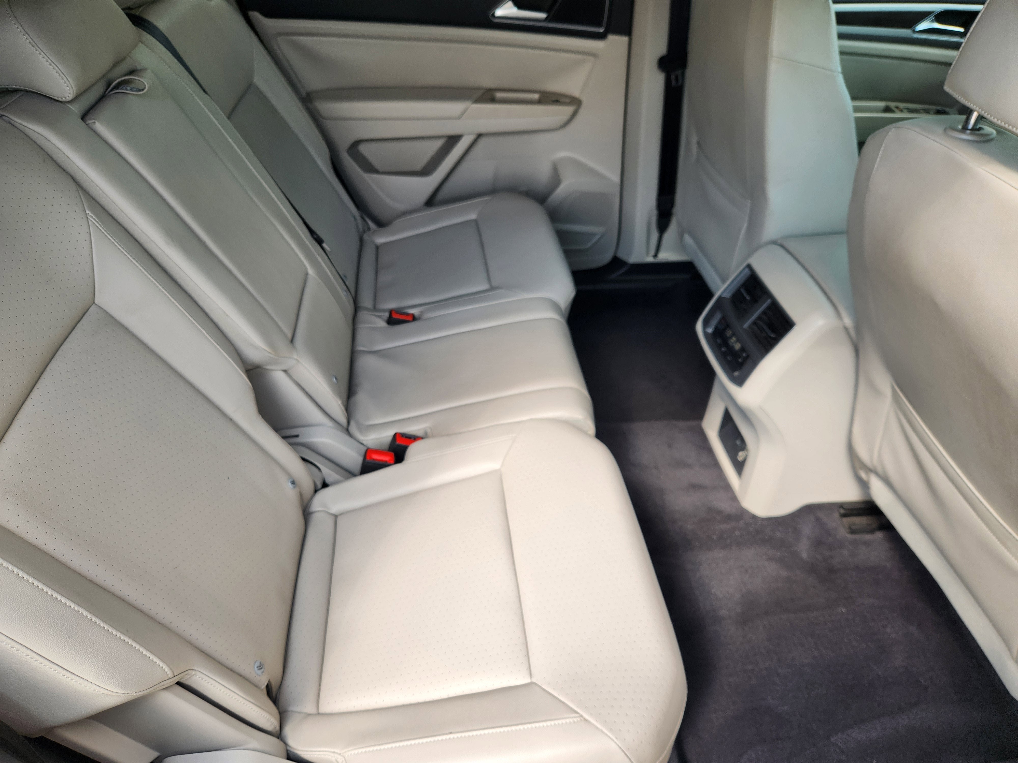 2018 Volkswagen Atlas 3.6L V6 SE w/Technology
