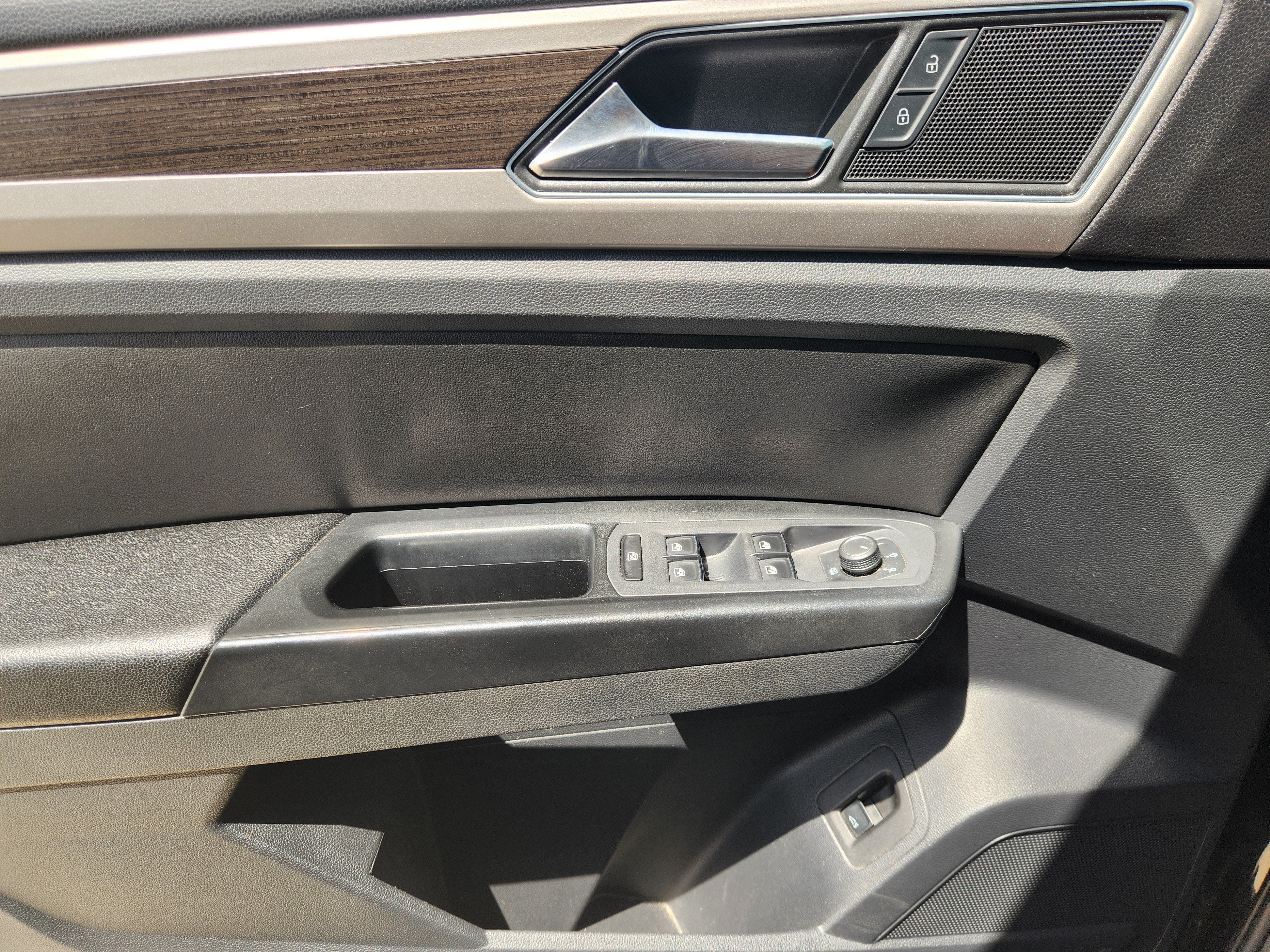 2018 Volkswagen Atlas 3.6L V6 SE w/Technology